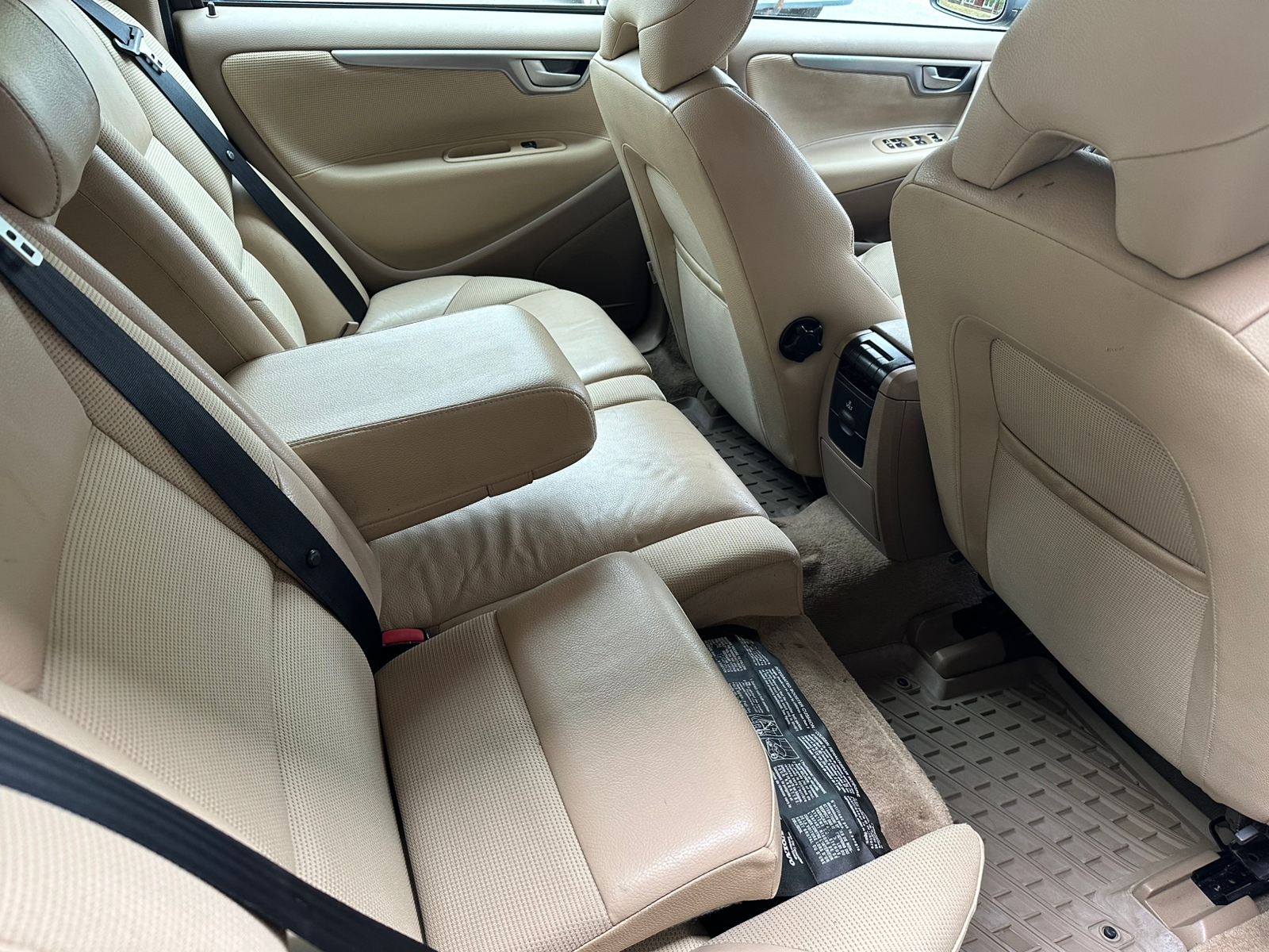 Volvo V70 2006, bild 6/7