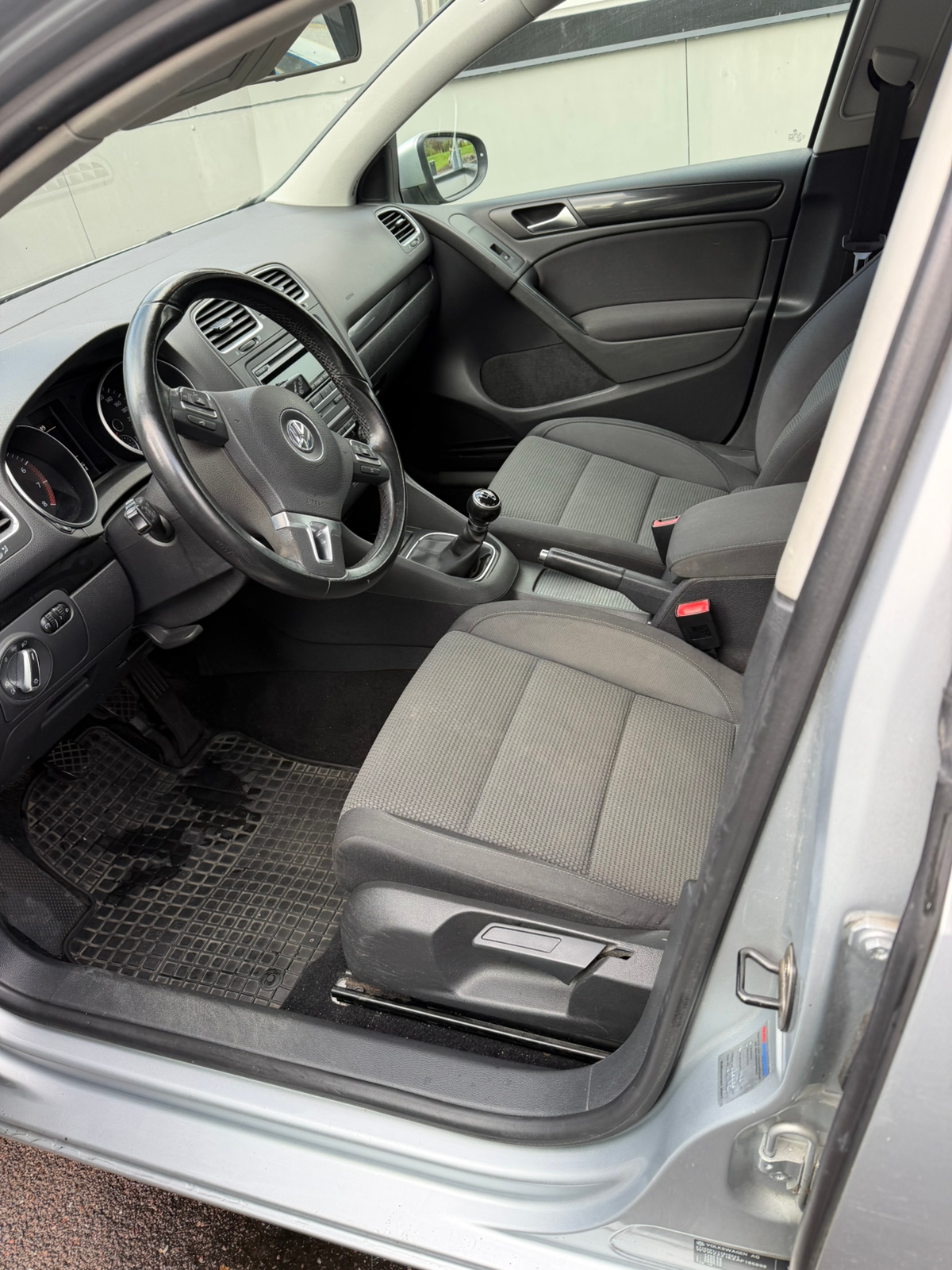 Volkswagen Golf 2010, bild 4/6