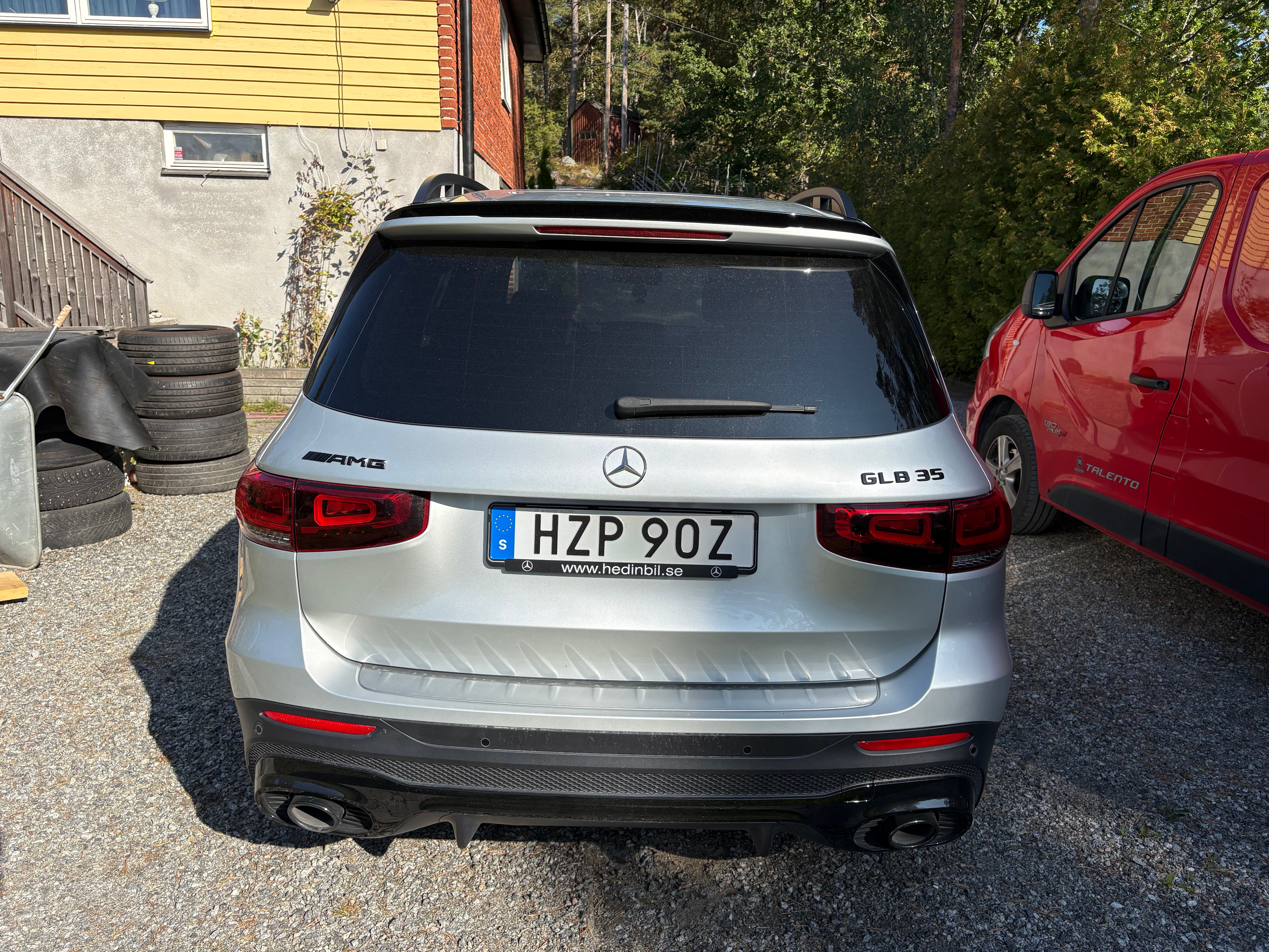 Mercedes-Benz GLB 35 AMG 4MATIC 8G-DCT 2022, bild 2/6