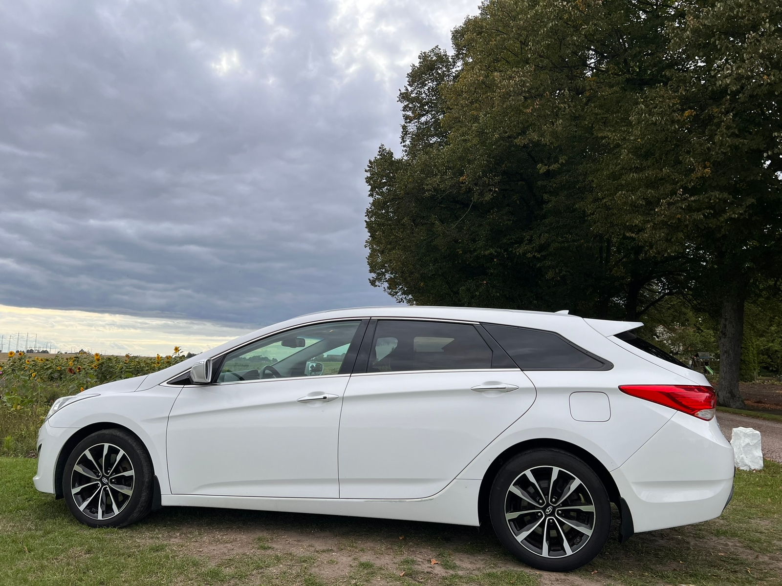 Hyundai i40 cw 1.7 CRDi Manuell 2014, bild 6/7