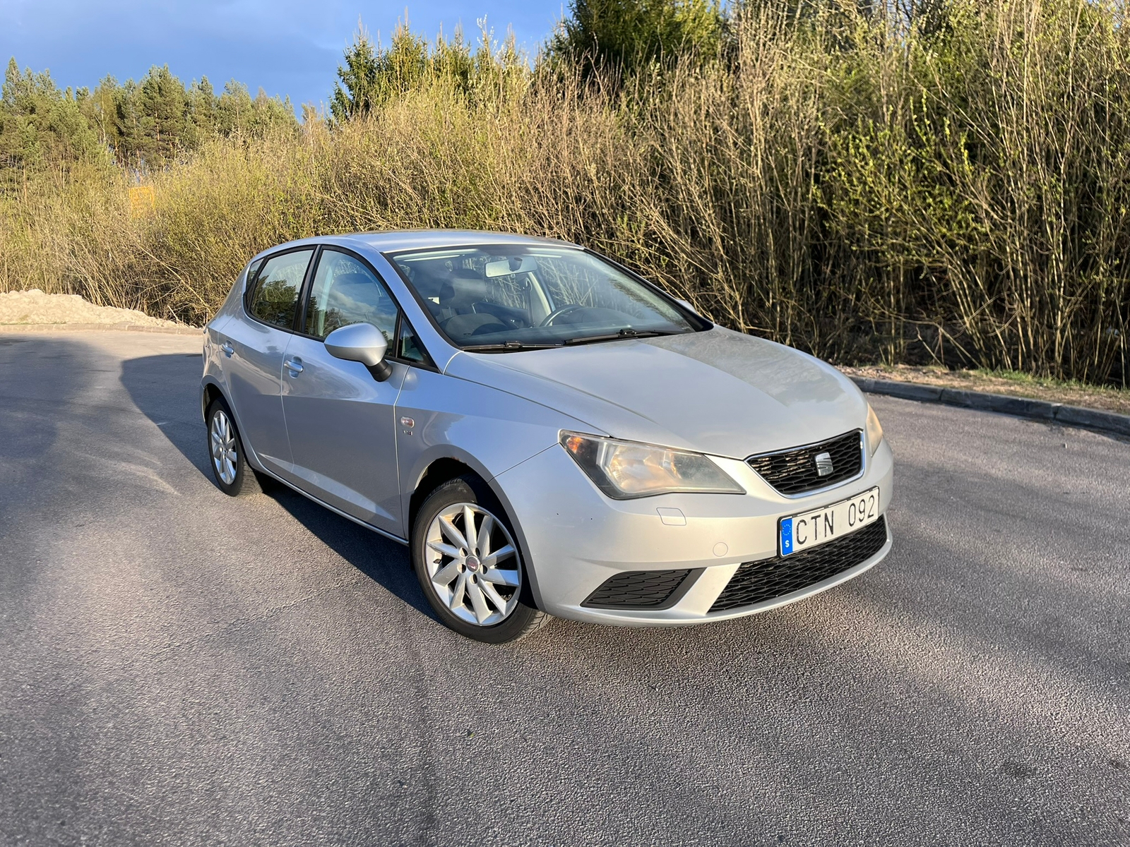 Seat Ibiza 1.2 TSI Manuell 2013, bild 2/4