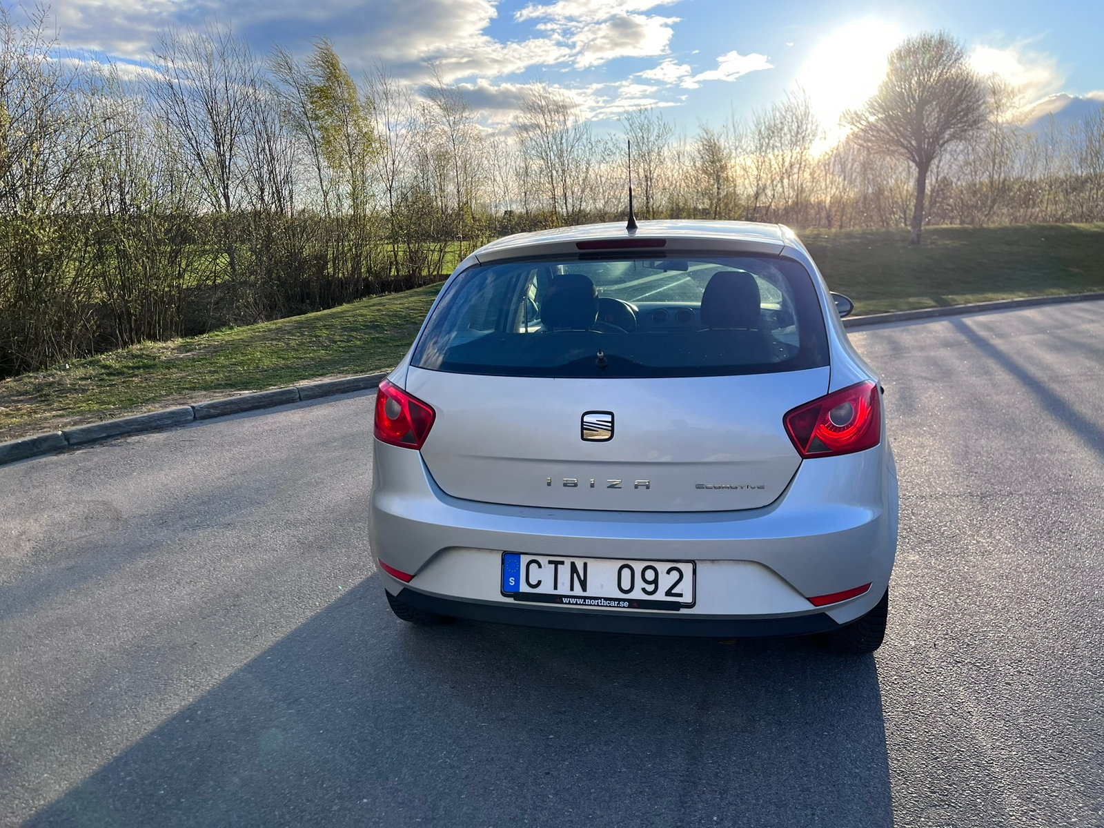 Seat Ibiza 1.2 TSI Manuell 2013, bild 3/4