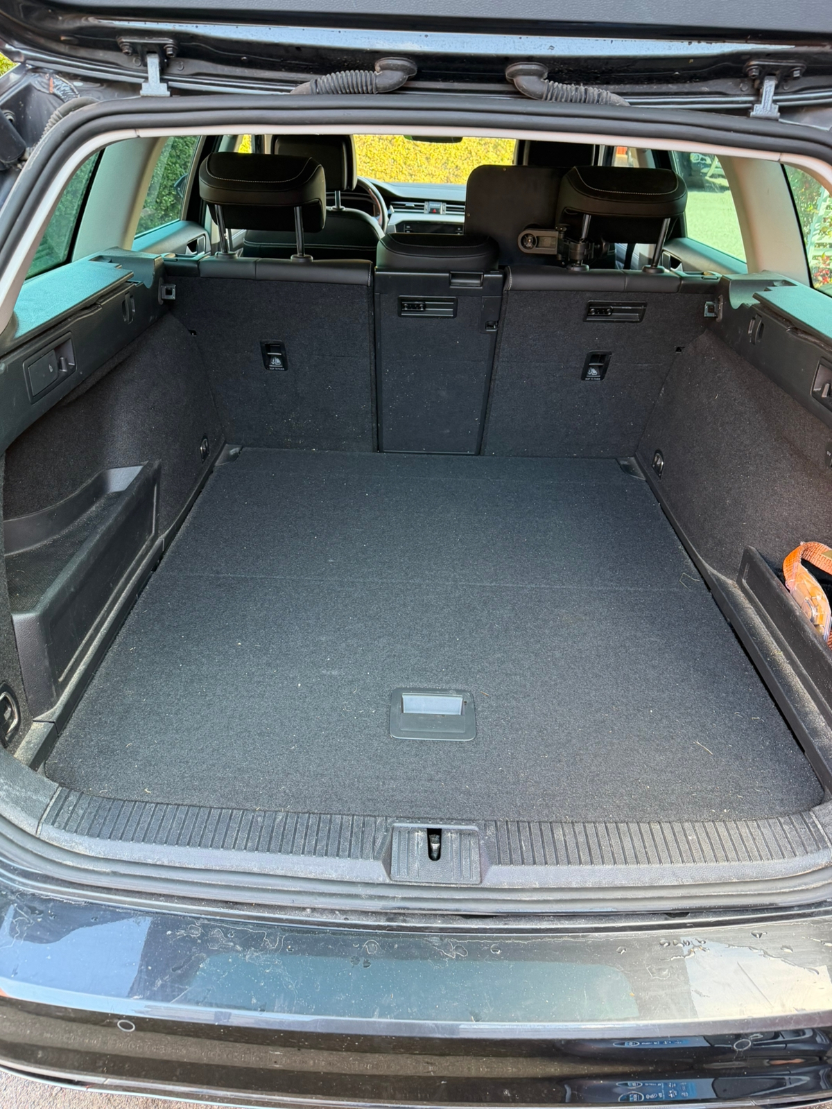 Volkswagen Passat 2022, bild 6/7