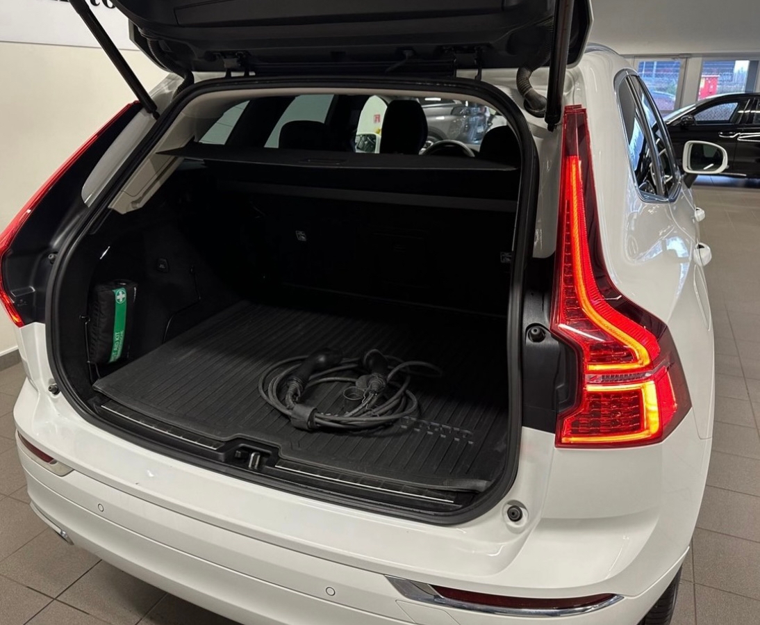 Volvo XC60 Recharge T6 AWD Geartronic 2021, bild 8/8