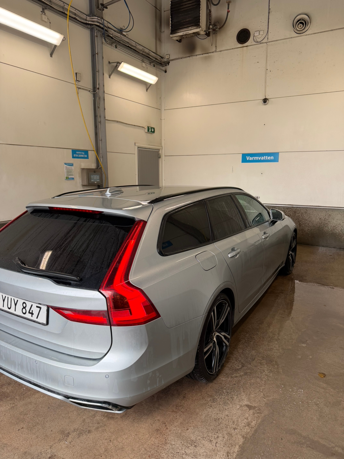 Volvo V90 D4 AWD Geartronic 2019, bild 3/7