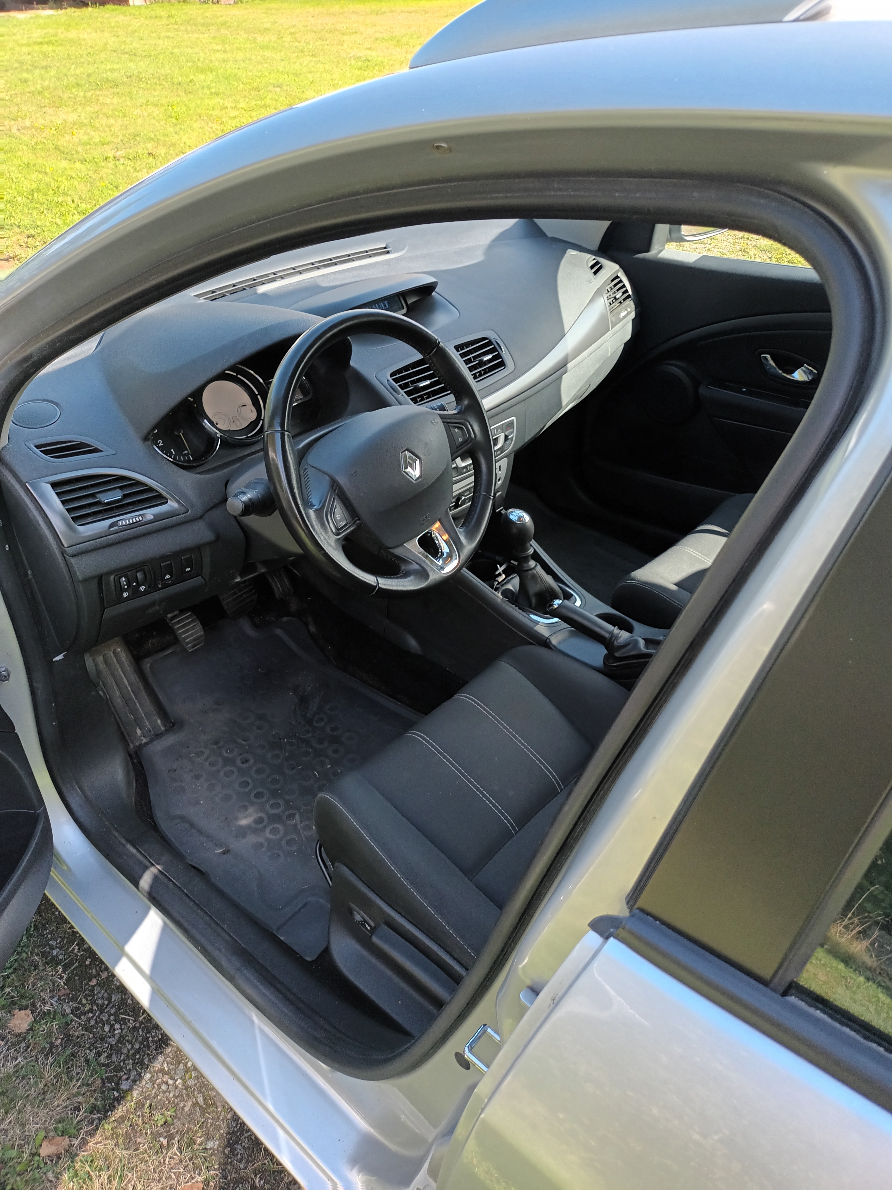 Renault Megane 2014, bild 3/6
