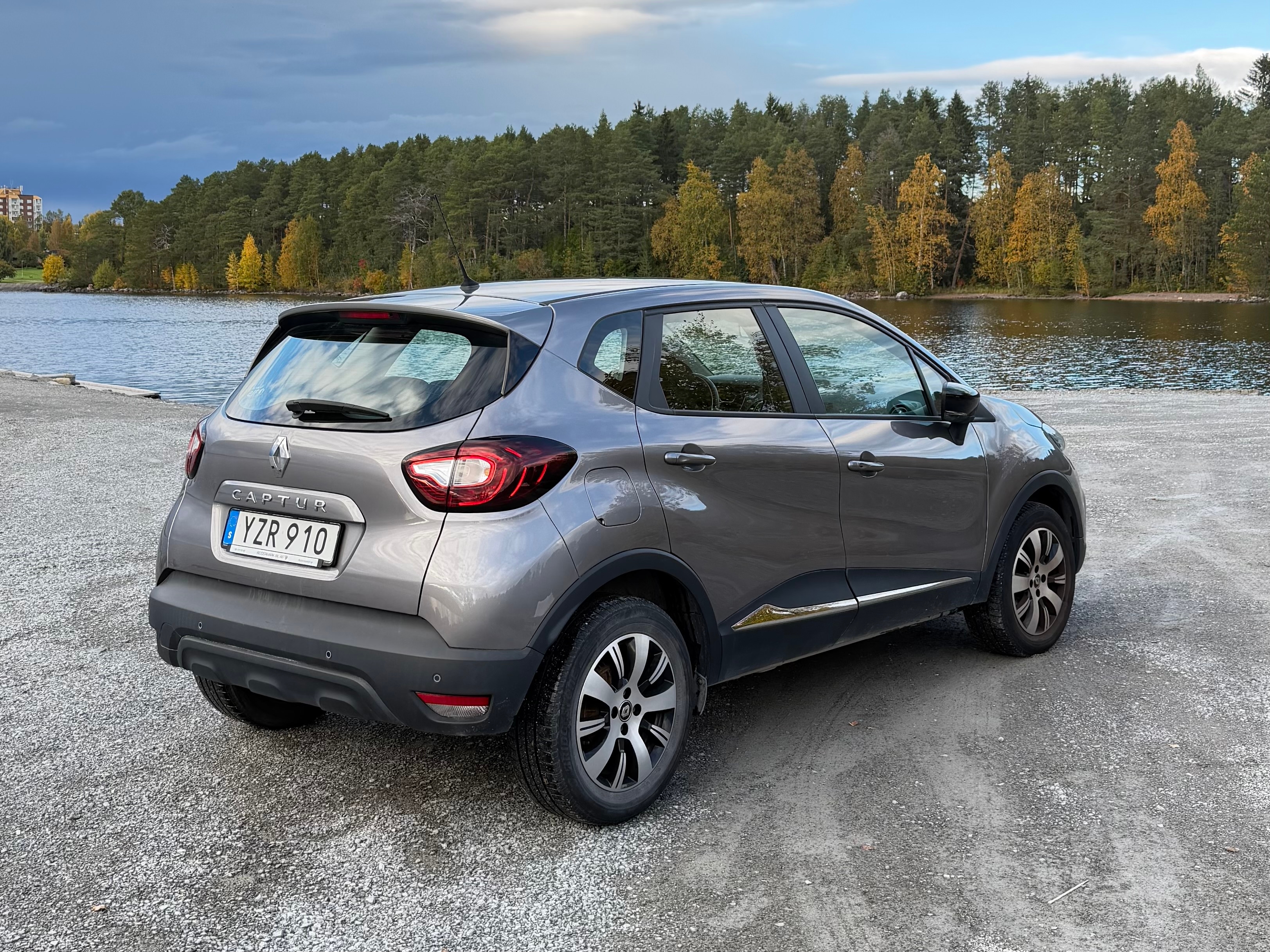 Renault Captur 0.9 TCe Manuell 2018, bild 2/10