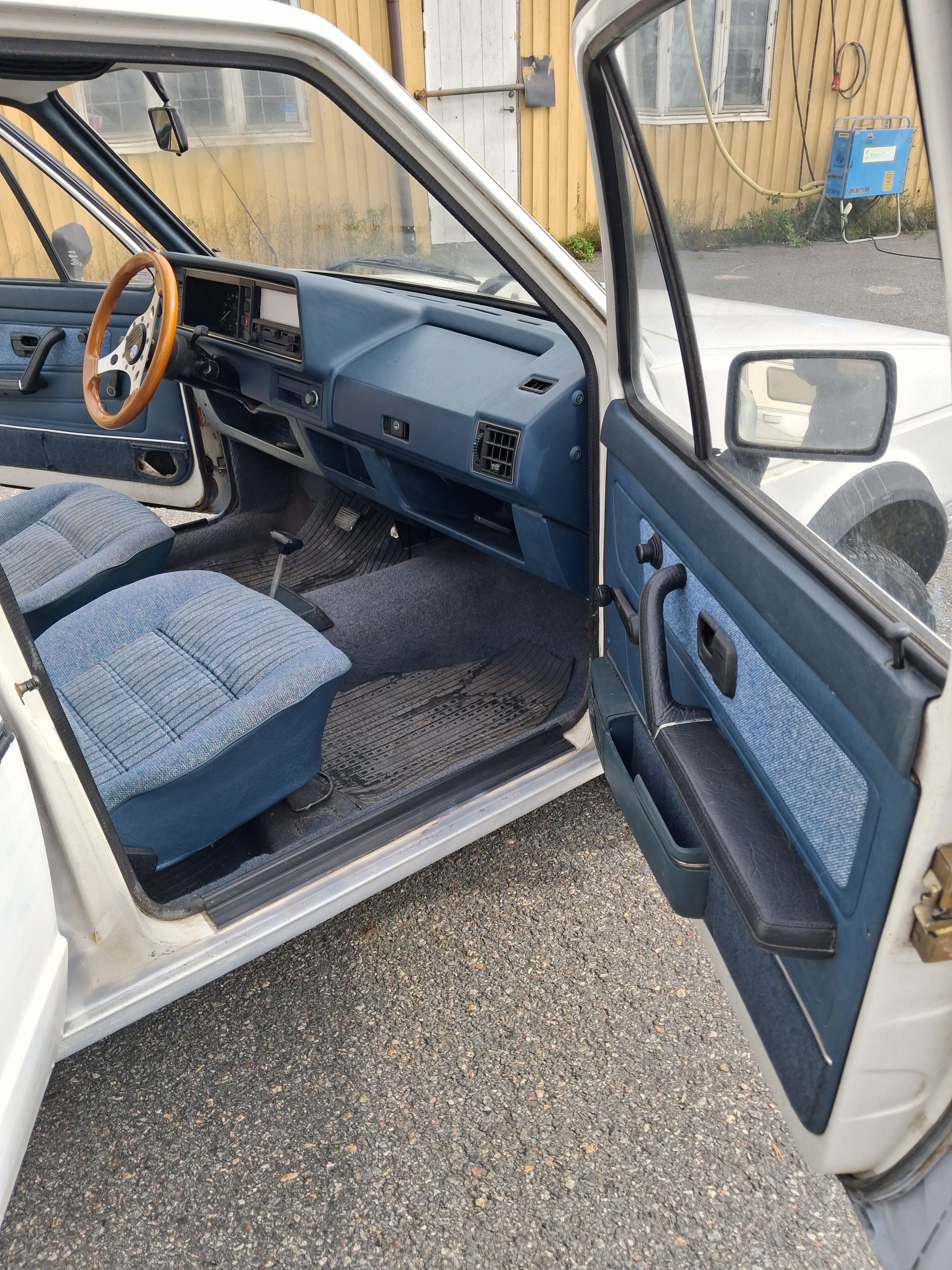 Volkswagen Golf 1983, bild 2/8