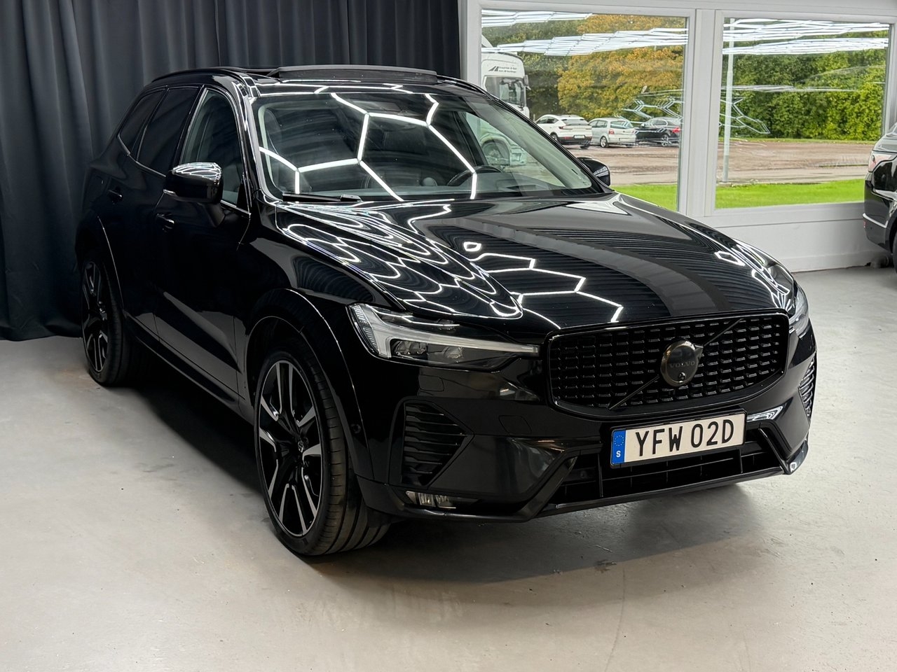 Volvo XC60 2023, bild 2/10