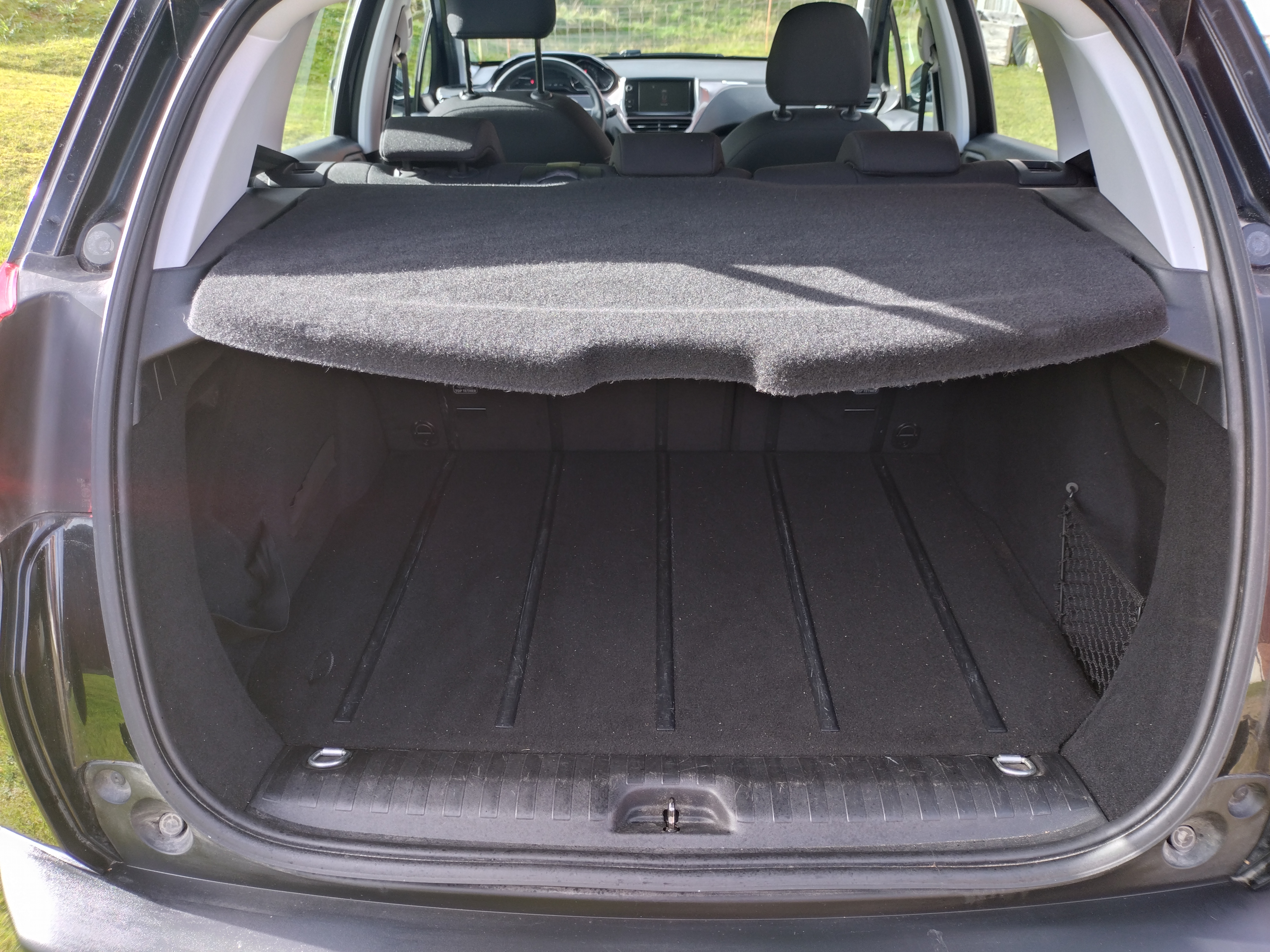 Peugeot 2008 1.2 VTi Manuell 2015, bild 7/9