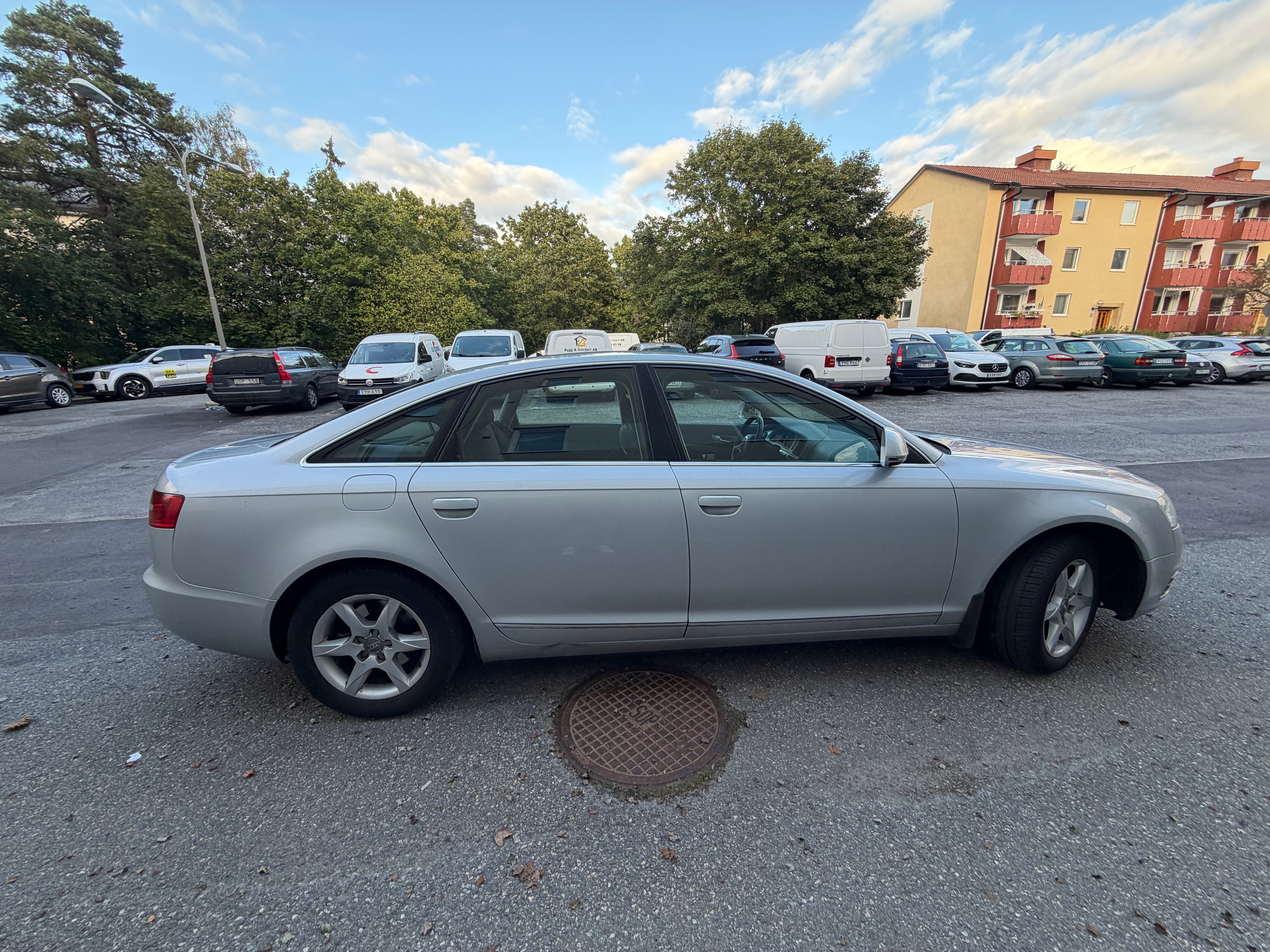 Audi A6 Sedan 2.0 TDI DPF Multitronic 2010, bild 6/10
