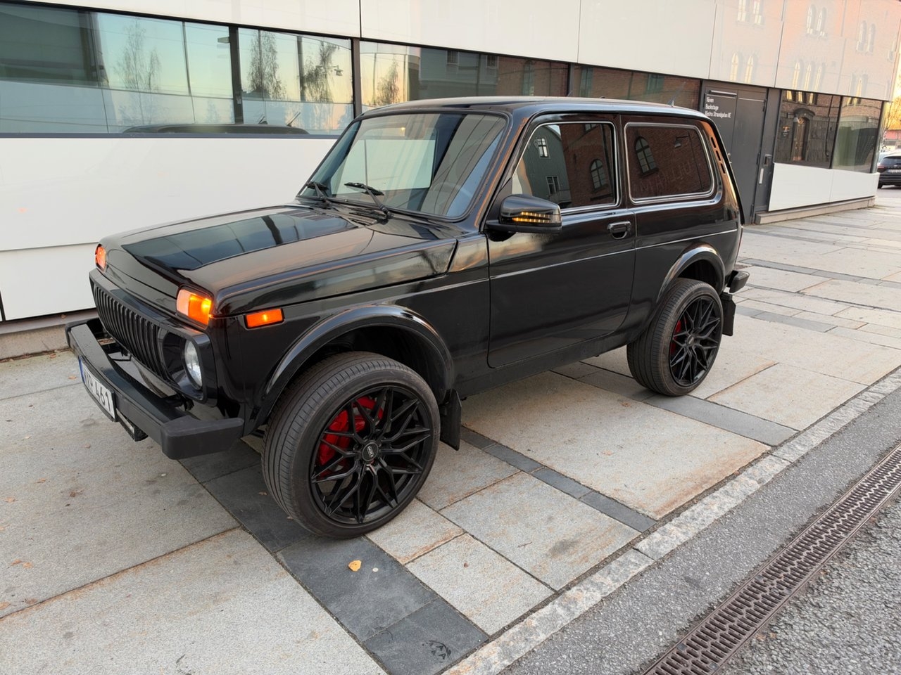 Lada Niva 4x4 3-dörrars 1.7 i 4x4 Euro 6 2015, bild 4/29