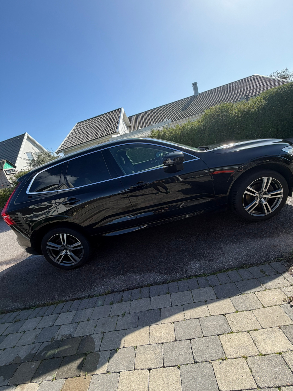 Volvo XC60 B4 AWD Geartronic 2021, bild 2/4