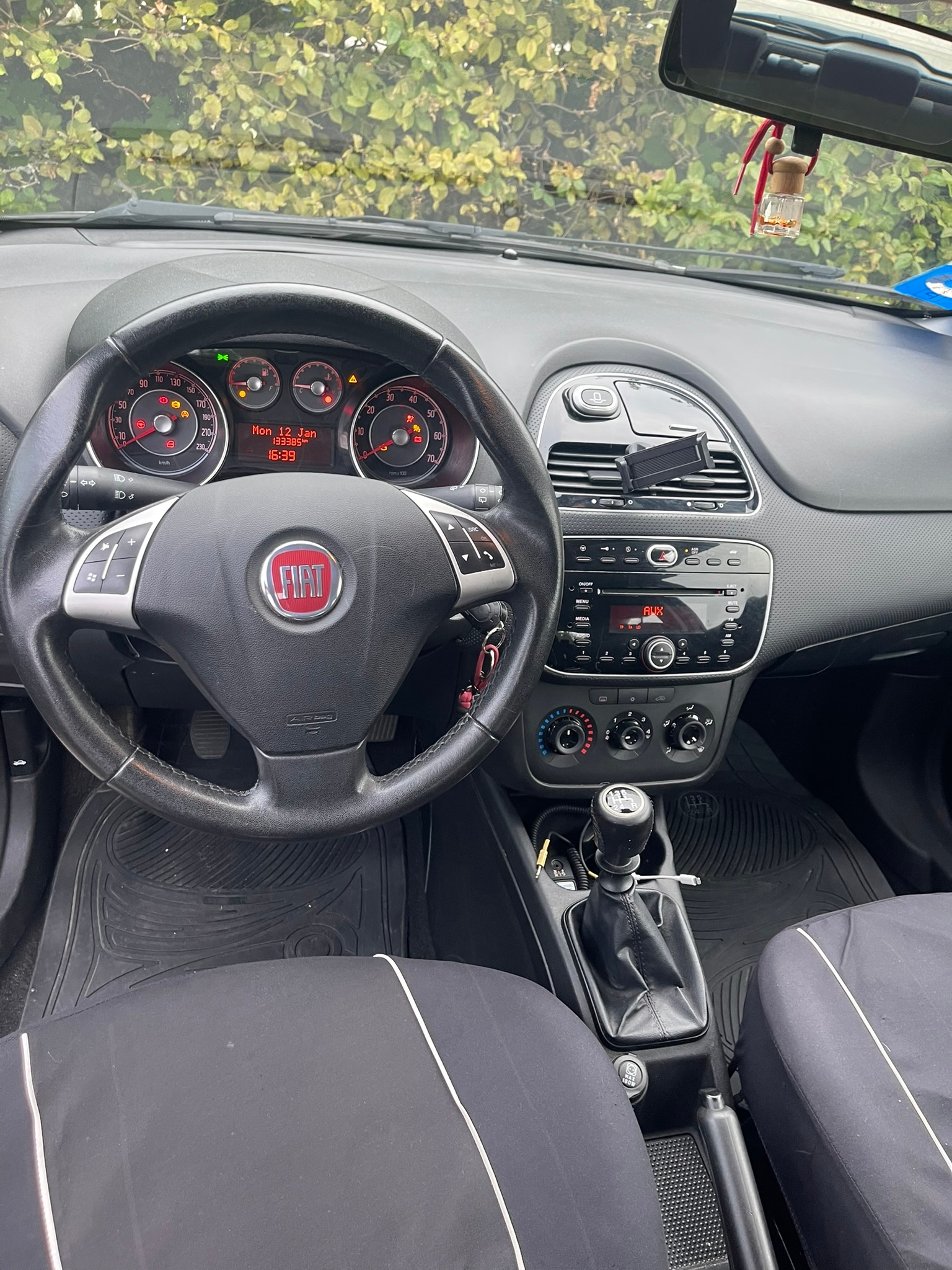 Fiat Punto Evo 3-dörrars 1.4 Manuell 2011, bild 5/10