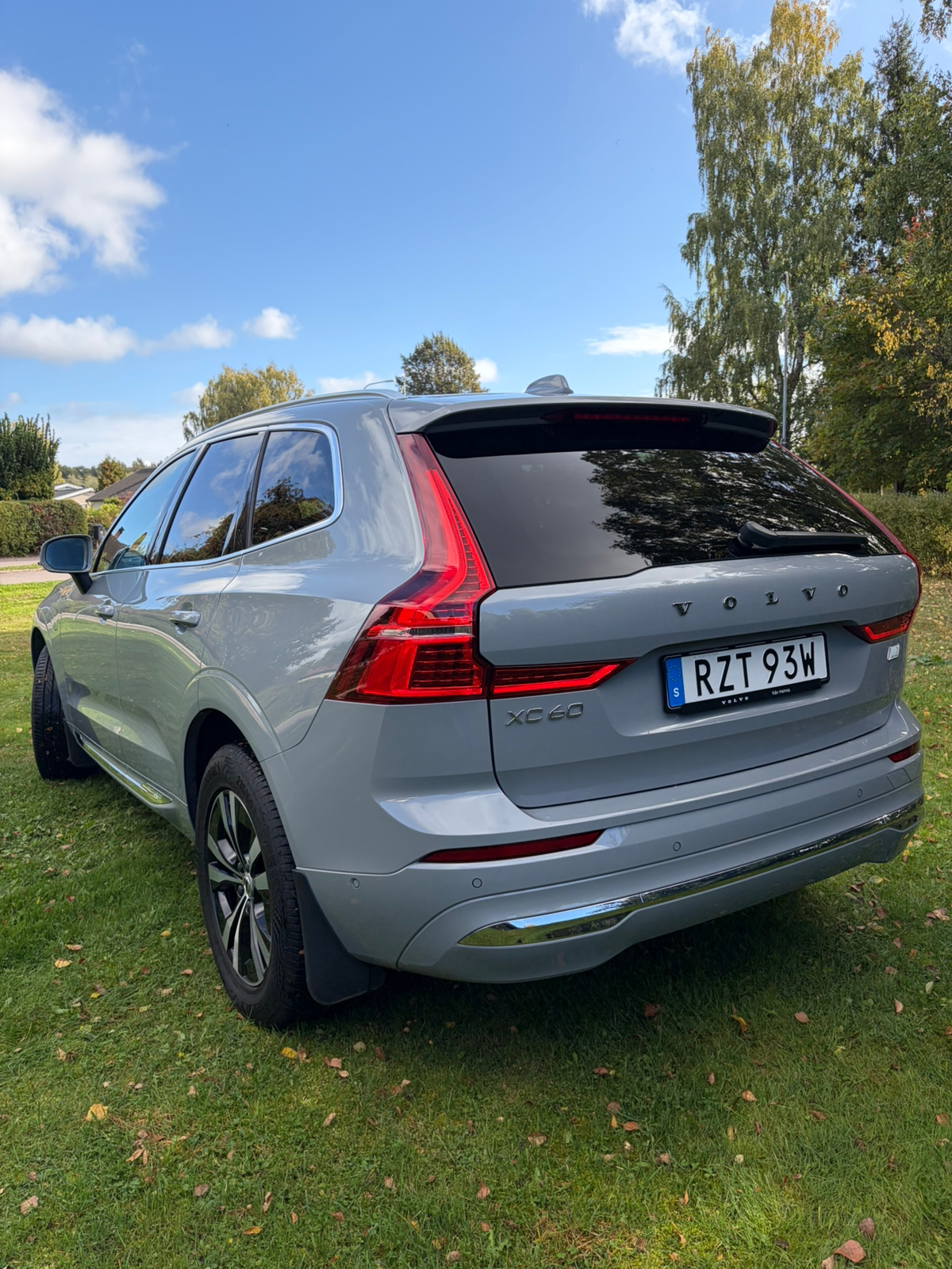 Volvo XC60 Recharge T6 AWD Geartronic 2024, bild 2/5