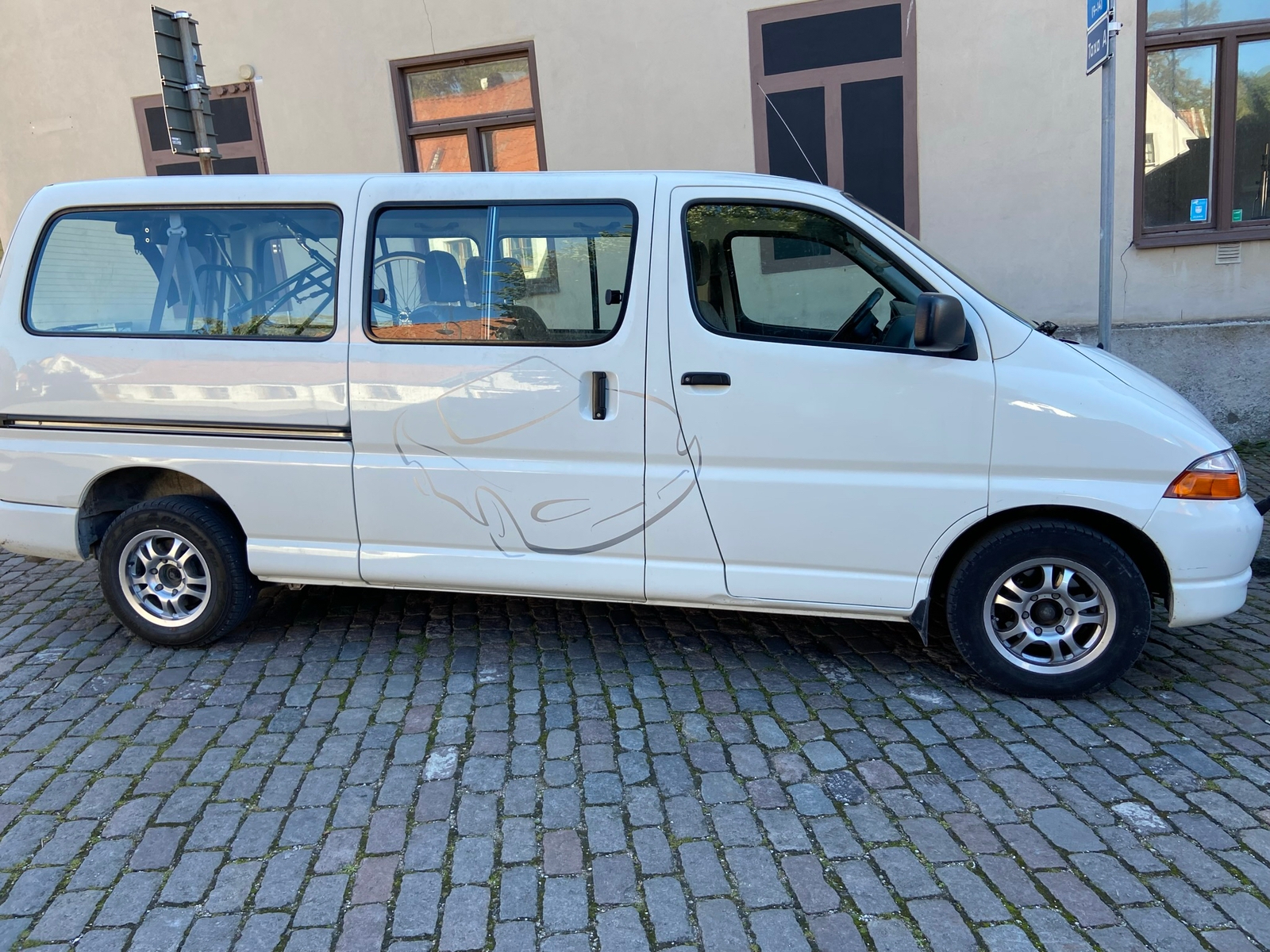 Toyota HiAce Minibuss 2.7 Manuell 2005, kuva 3/7