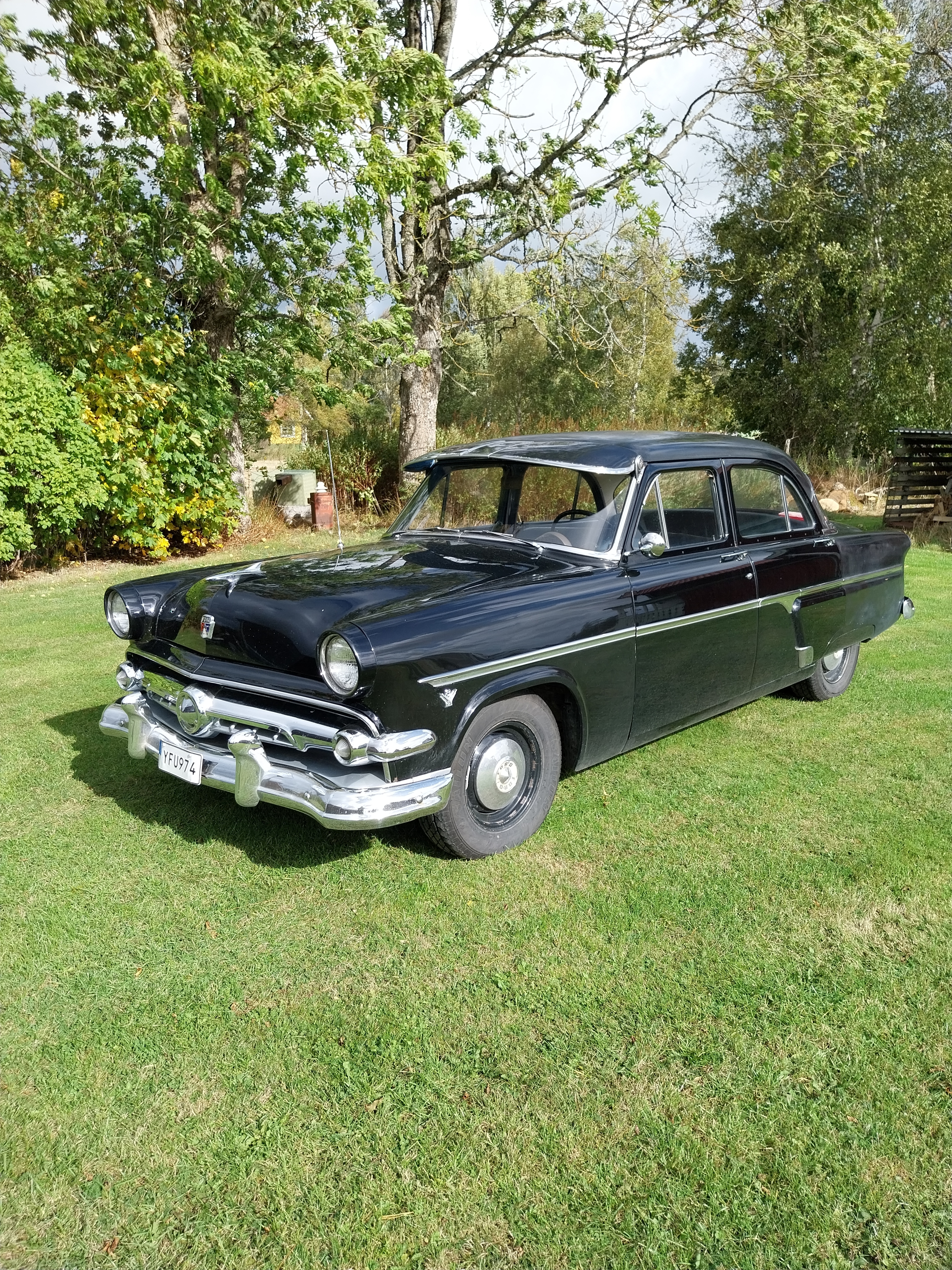 Ford Custom