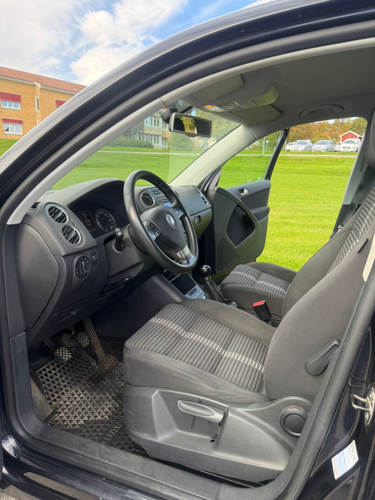 Volkswagen Tiguan 2010, bild 5/9