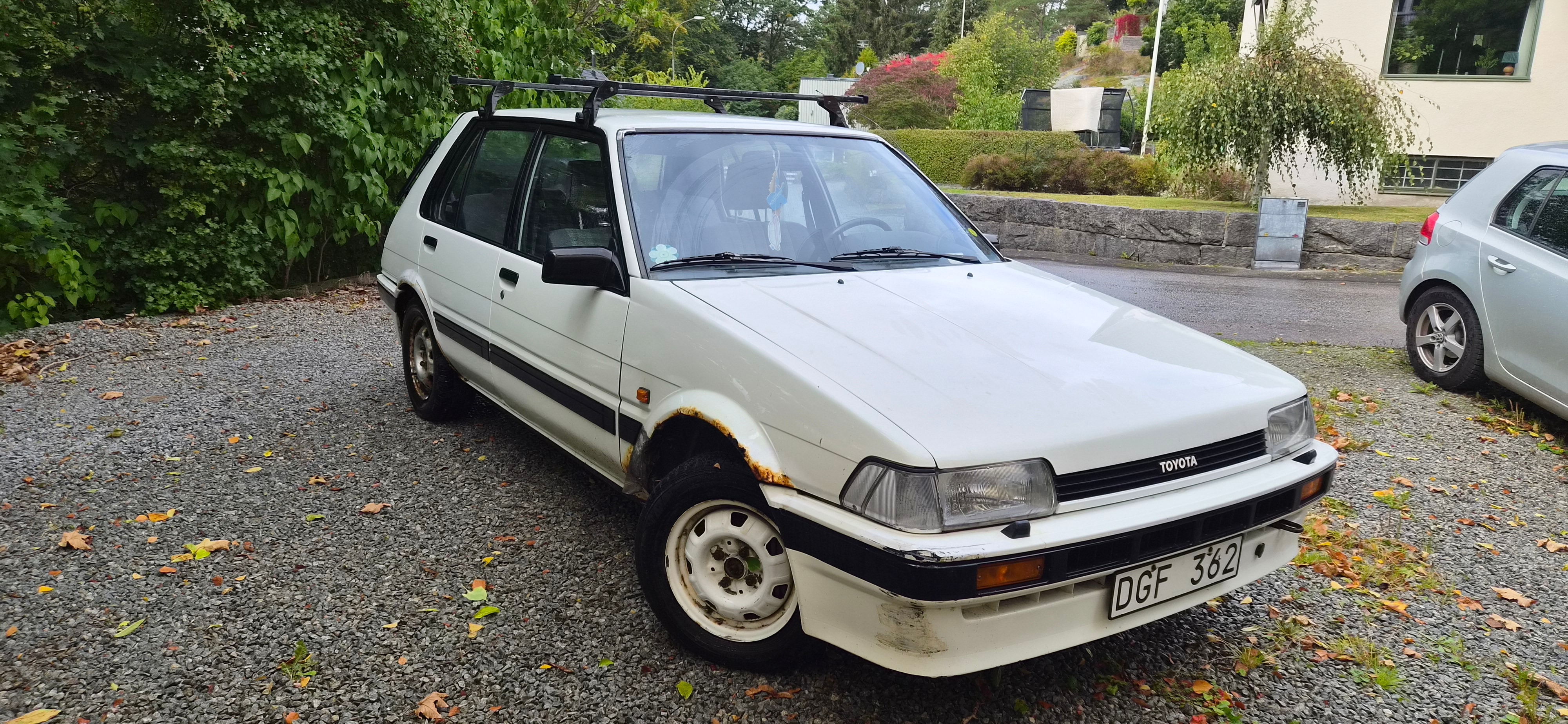 Toyota Corolla 1987, bild 2/9