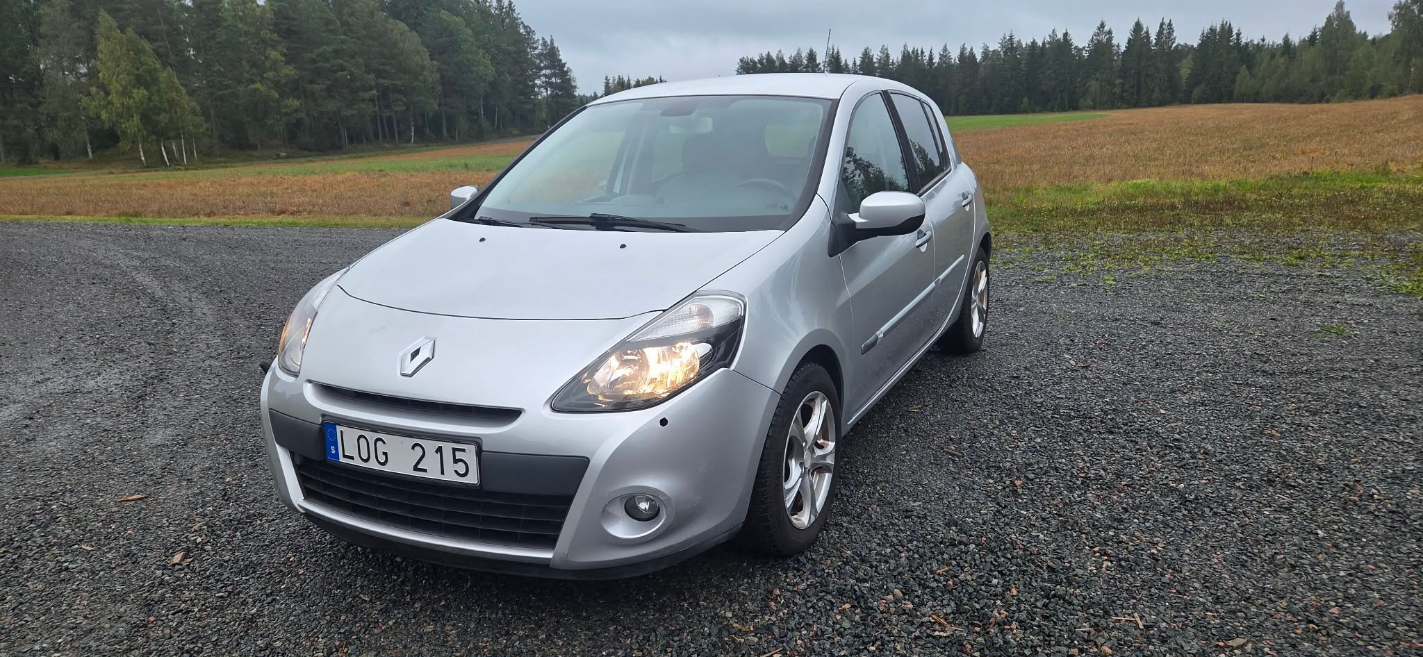 Renault Clio 2011, kuva 2/5