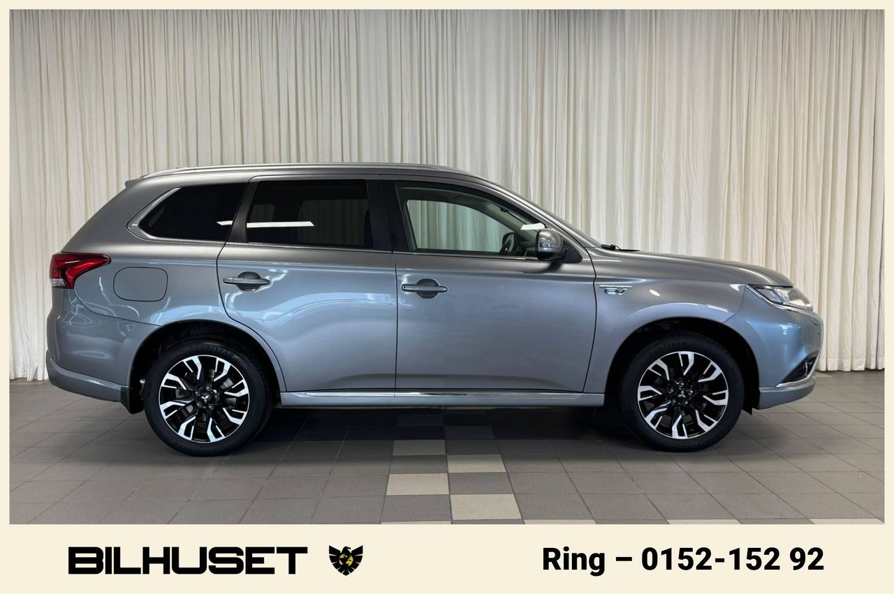 Mitsubishi Outlander PHEV CVT City 2016, bild 2/10