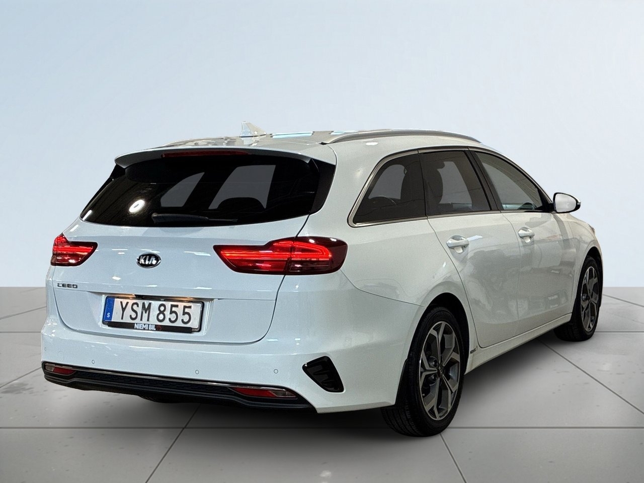 Kia Ceed Sportswagon 1.4 T-GDI DCT 2019, bild 6/10