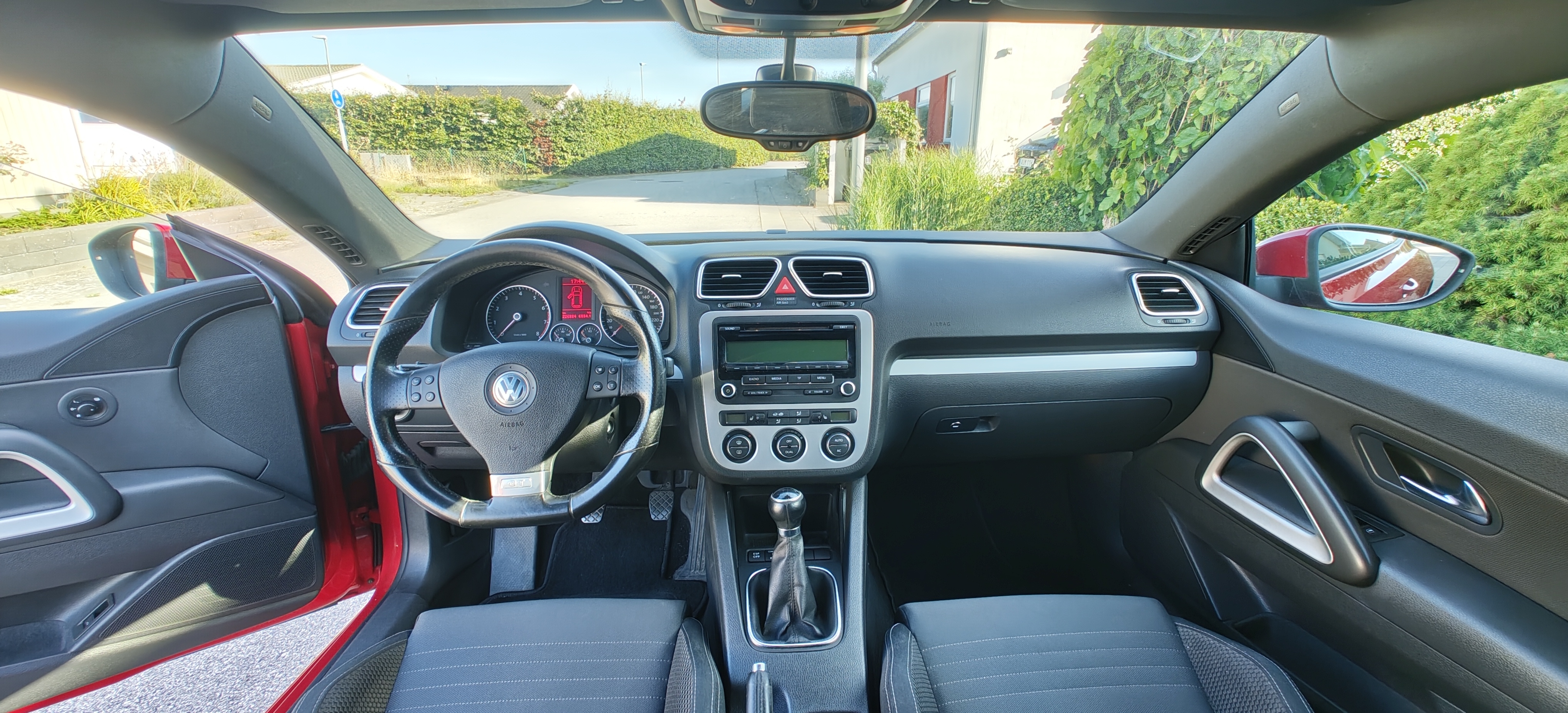 Volkswagen Scirocco 2.0 TSI Manuell 2009, bild 3/6
