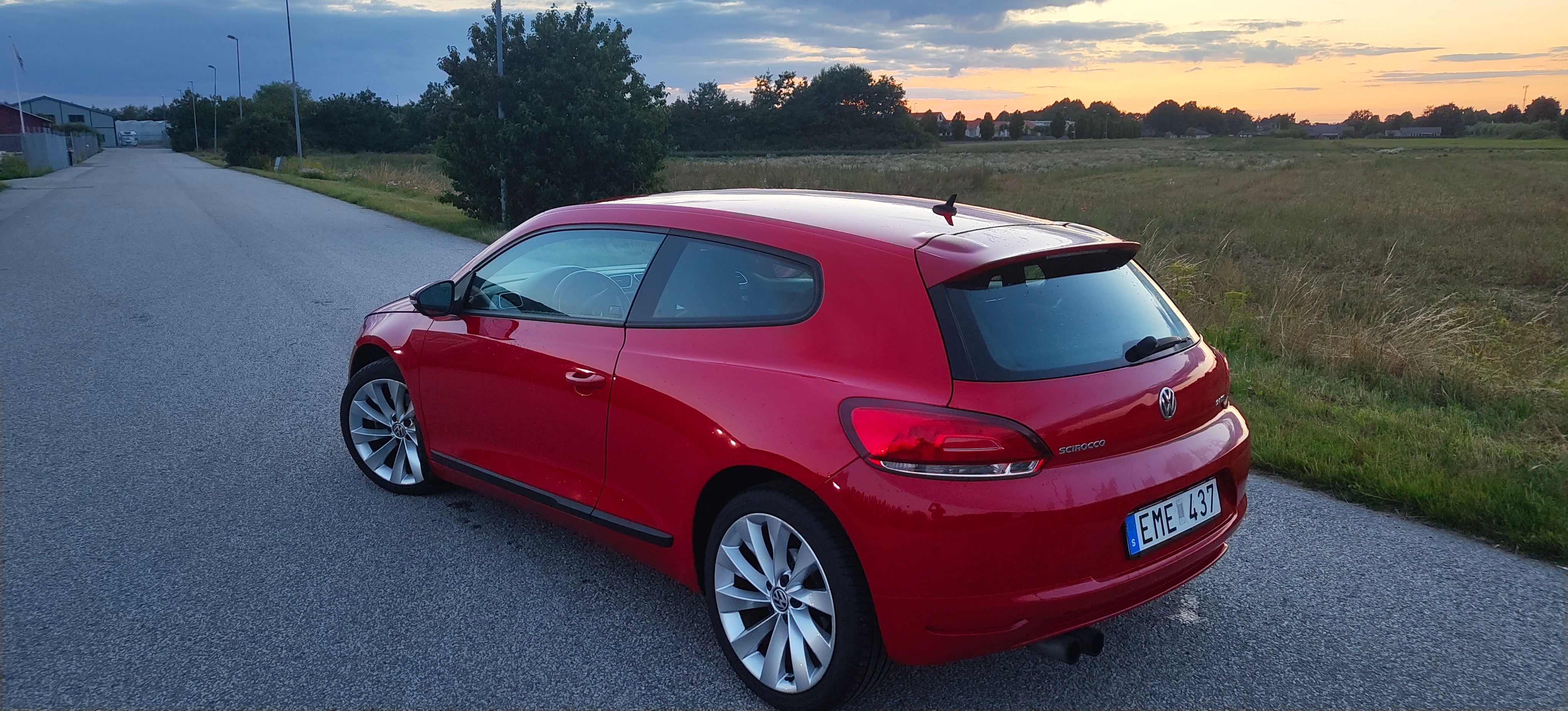 Volkswagen Scirocco 2.0 TSI Manuell 2009, bild 4/6