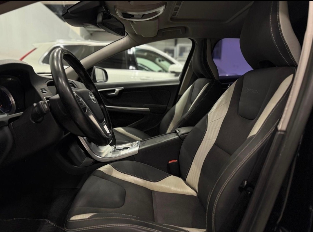 Volvo V60 2012, bild 4/4