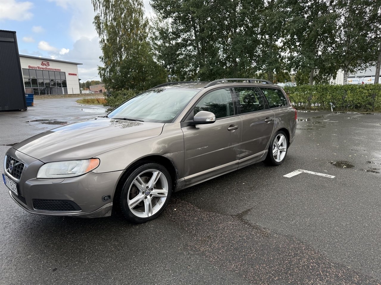 Volvo V70 2.0F Powershift, 145hk Kinetic 2011, bild 6/10