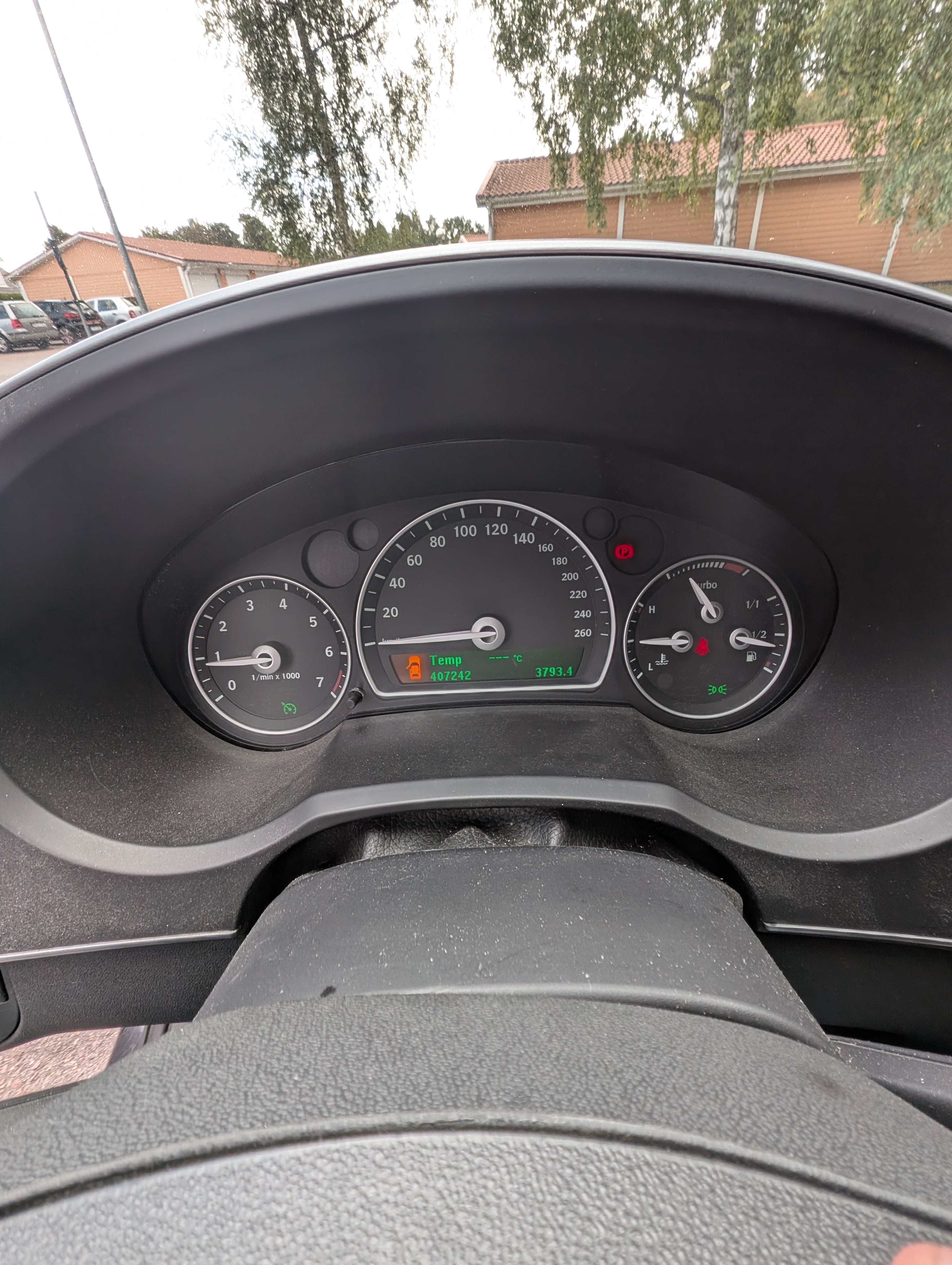 Saab 9-3 2010, kuva 7/9