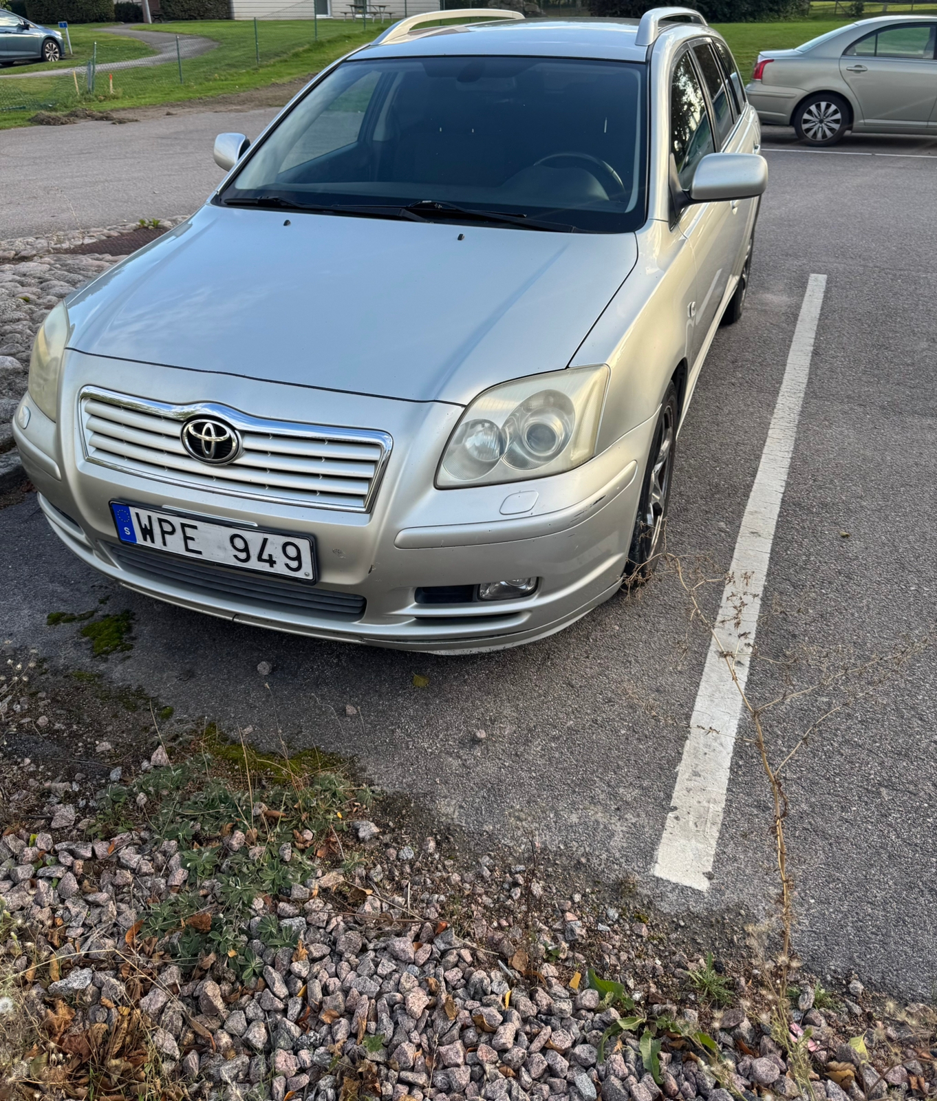Toyota Avensis 2005, photo 2/9