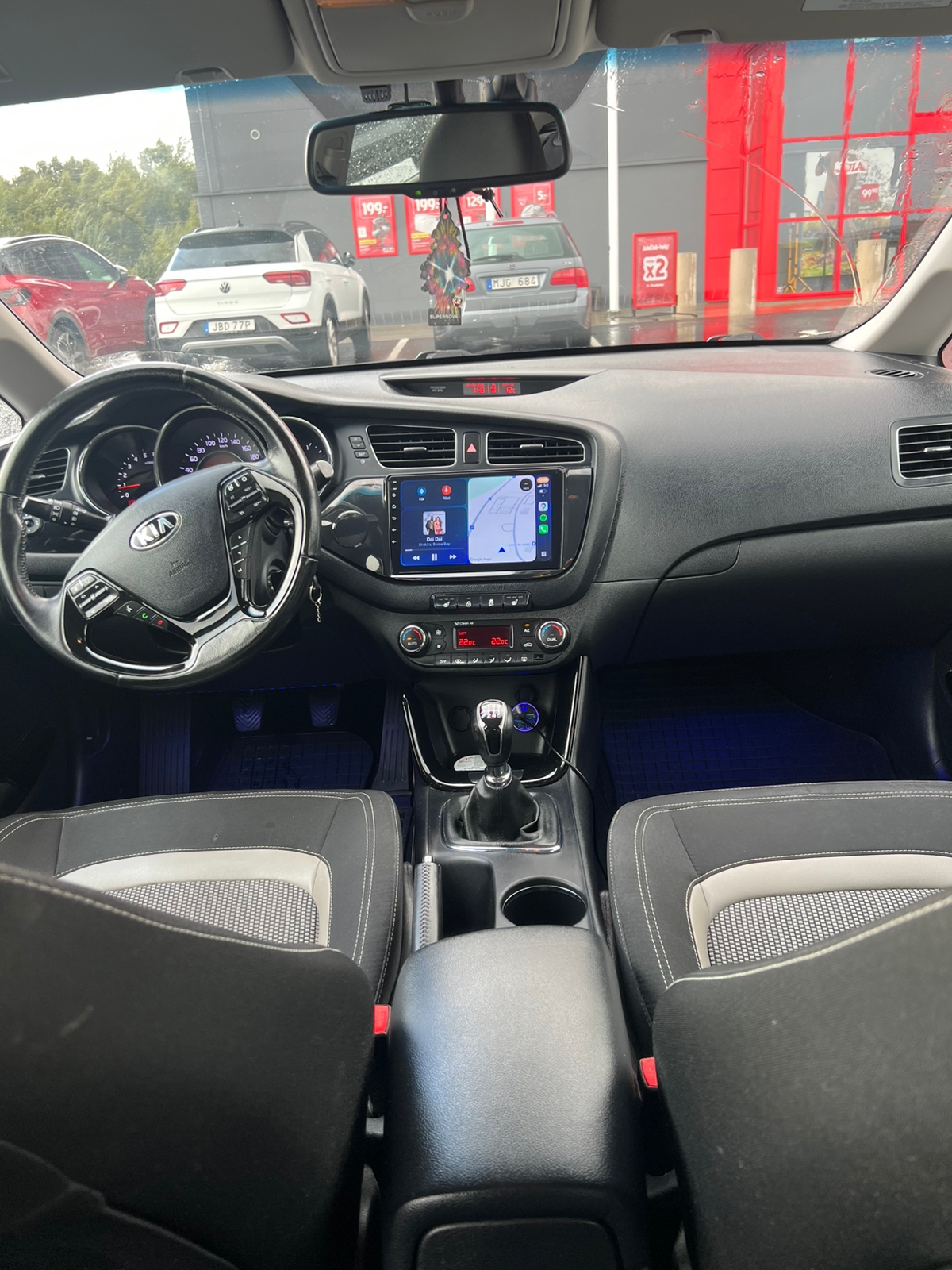 Kia Ceed 1.6 CRDi Manuell 2013, bild 6/10