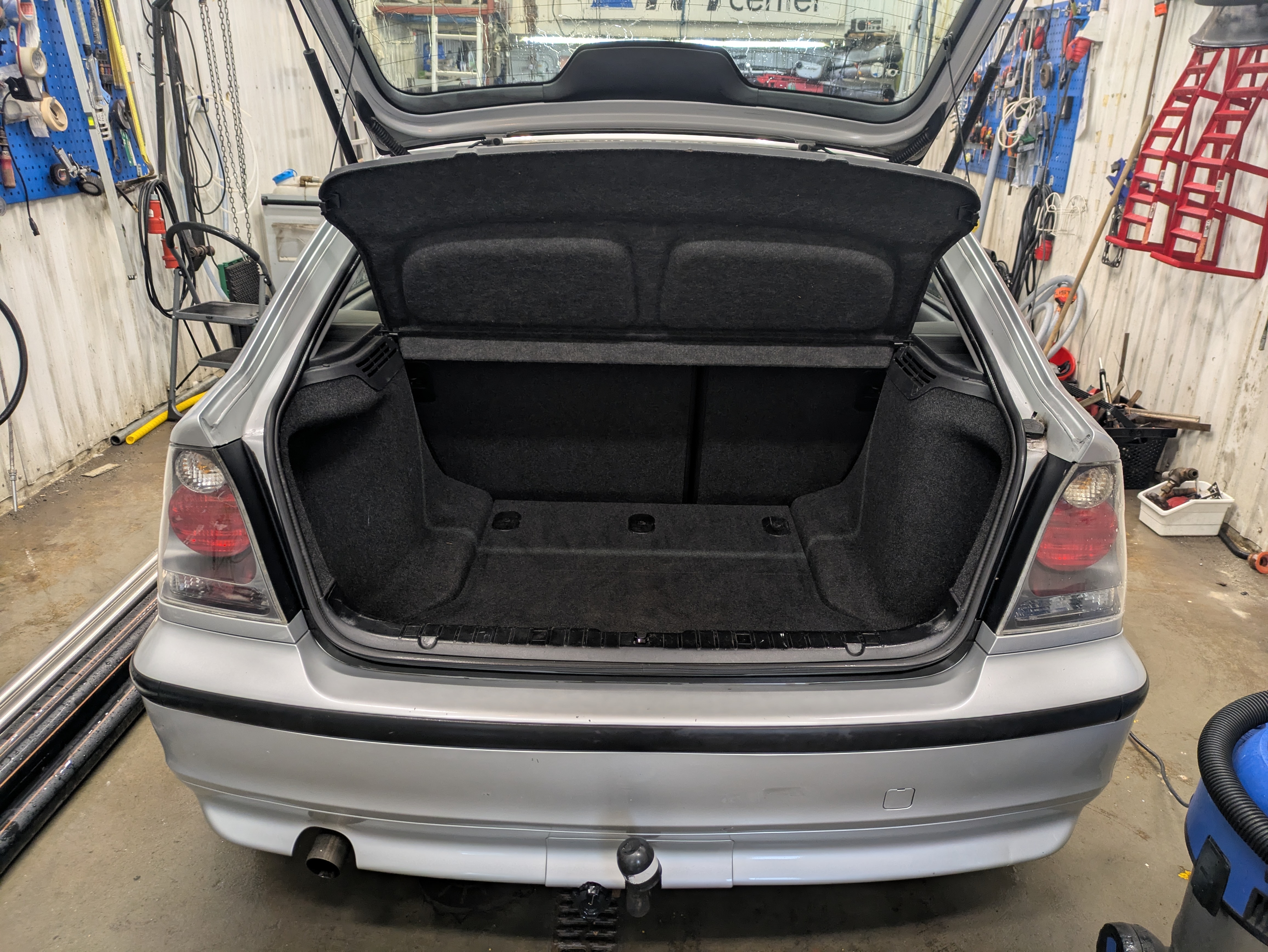 BMW 316 Ti Compact Manuell 2002, kuva 5/6