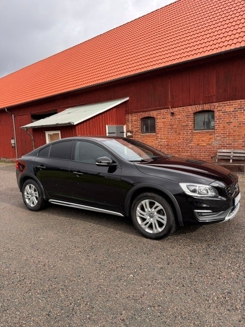 Volvo S60 Cross Country 2018, bild 2/6
