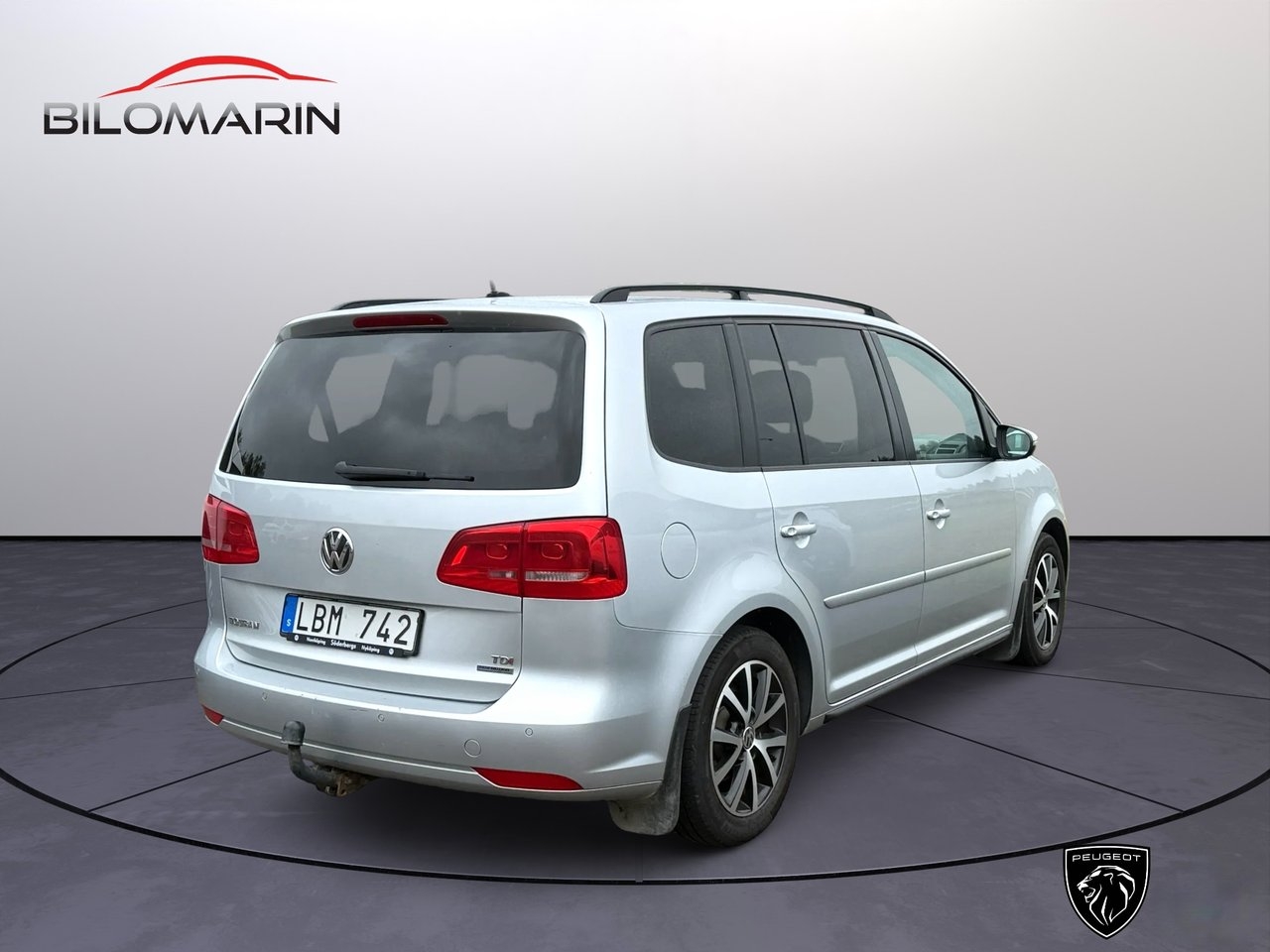 Volkswagen Touran 2013, photo 4/6