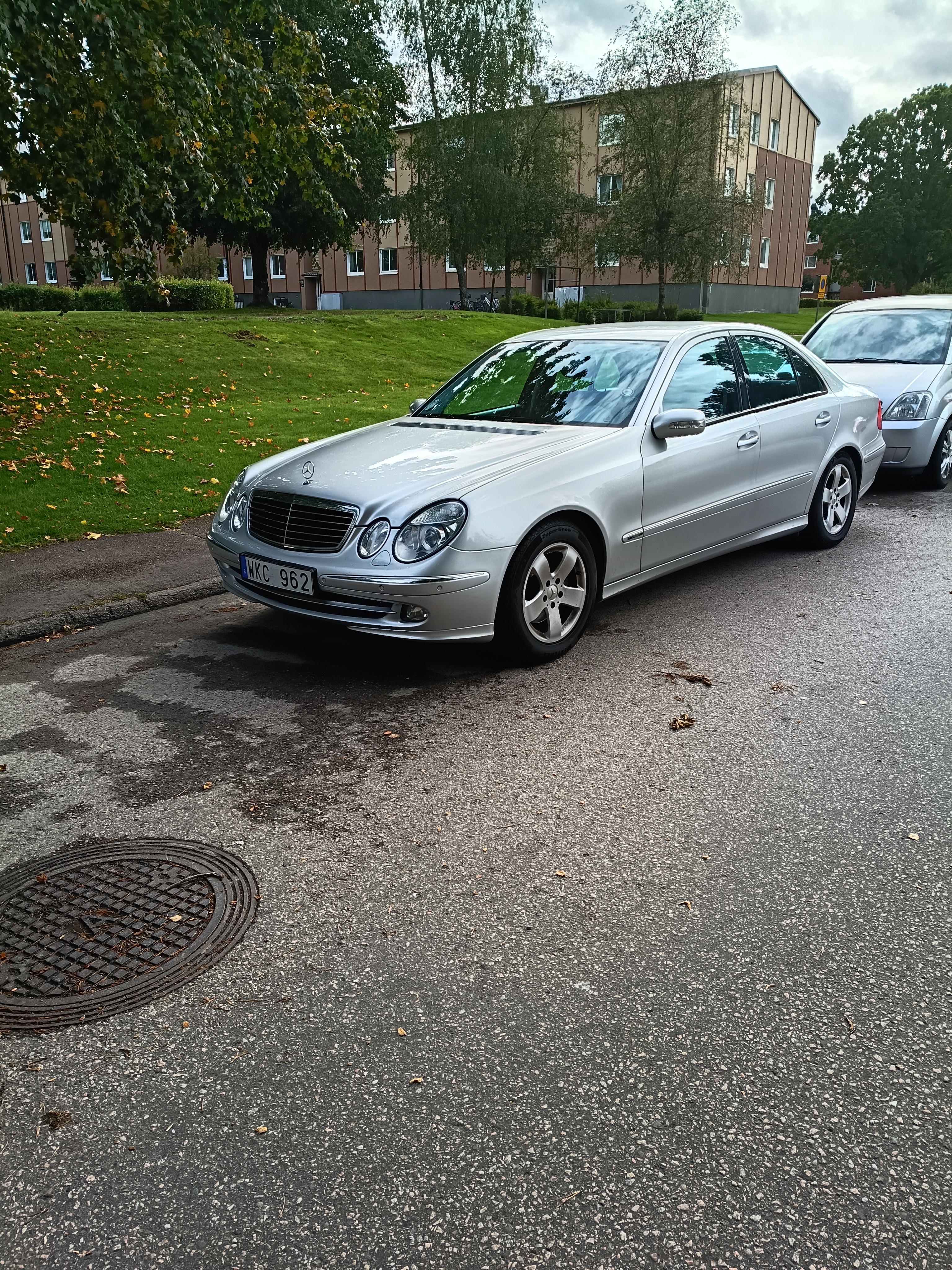 Mercedes-Benz E