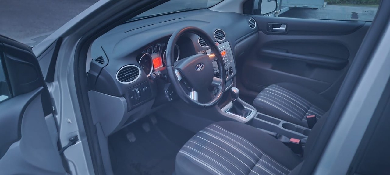 Ford Focus 2008, bild 5/5
