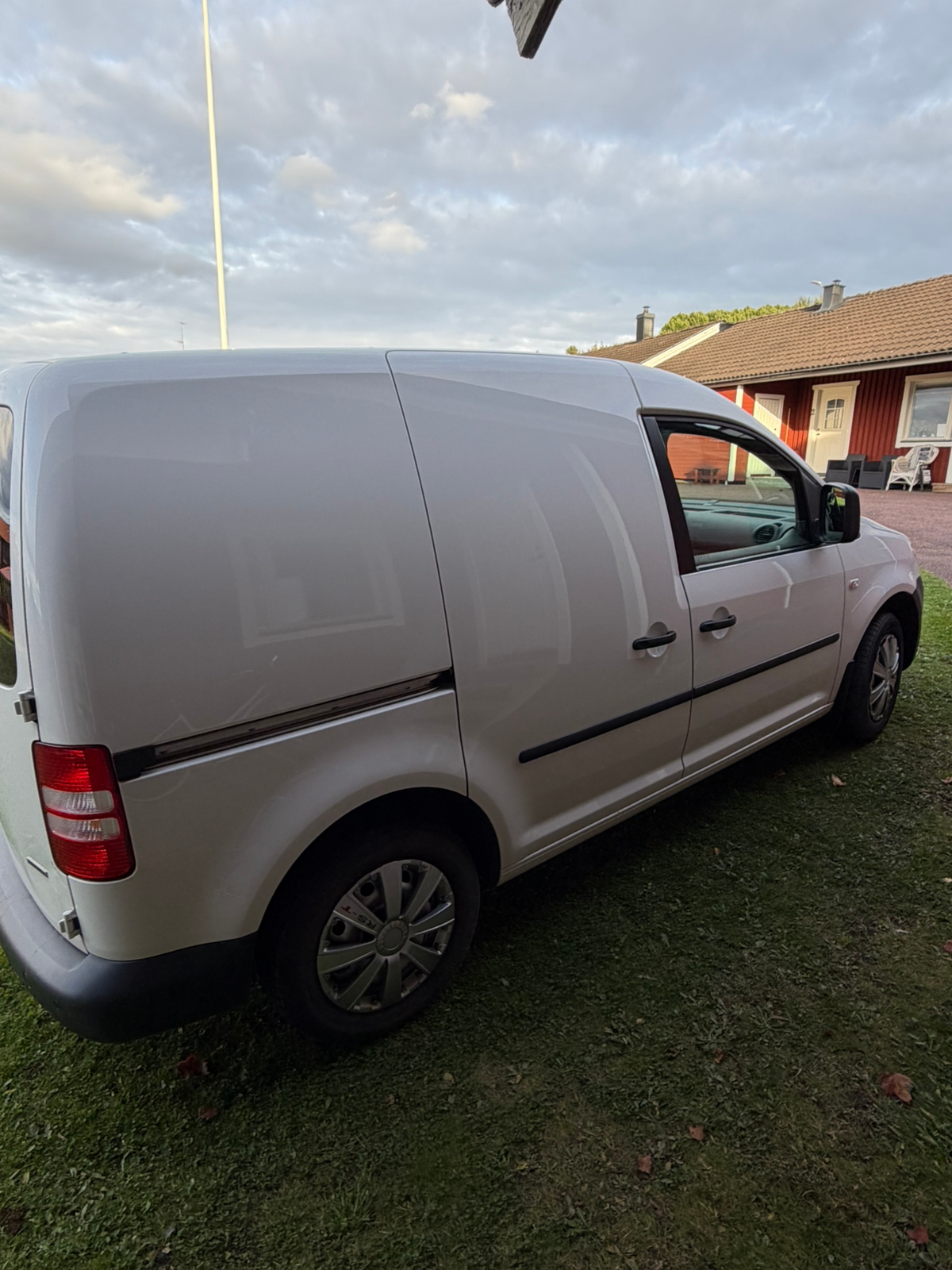 Volkswagen Caddy 2013, bild 4/9