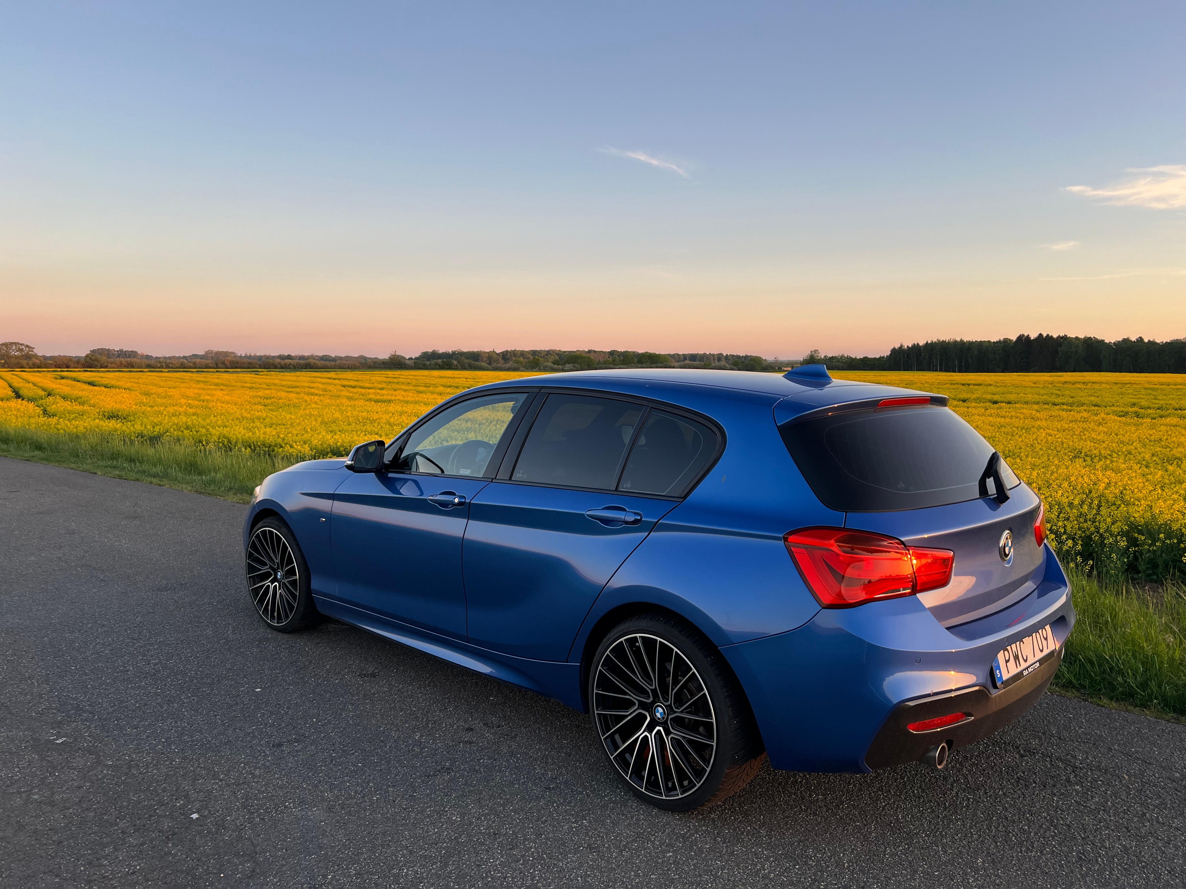 BMW 118 d xDrive 5-dörrars Manuell 2017, bild 2/10