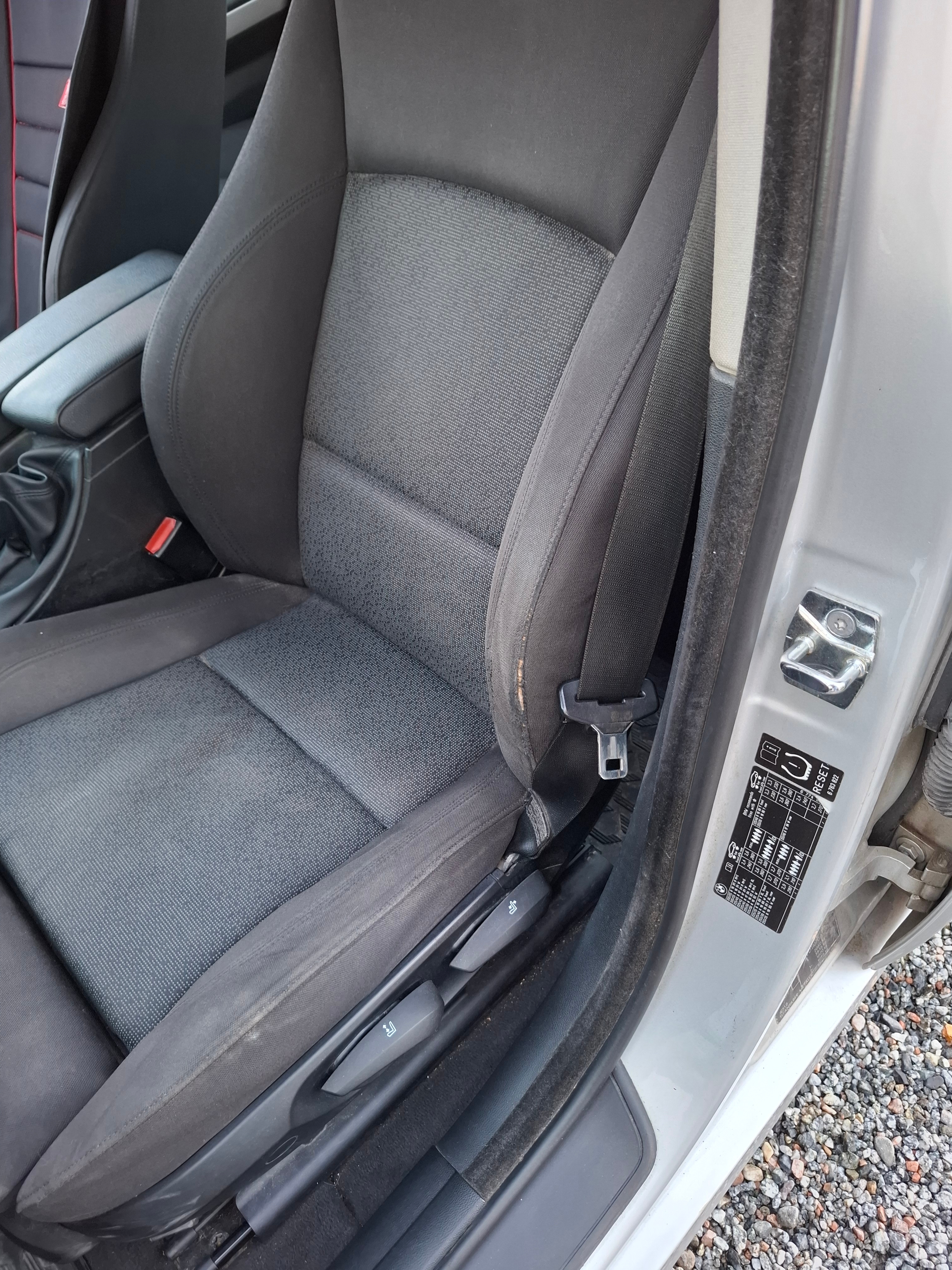 BMW 325 Xi Sedan Manuell 2006, kuva 6/8