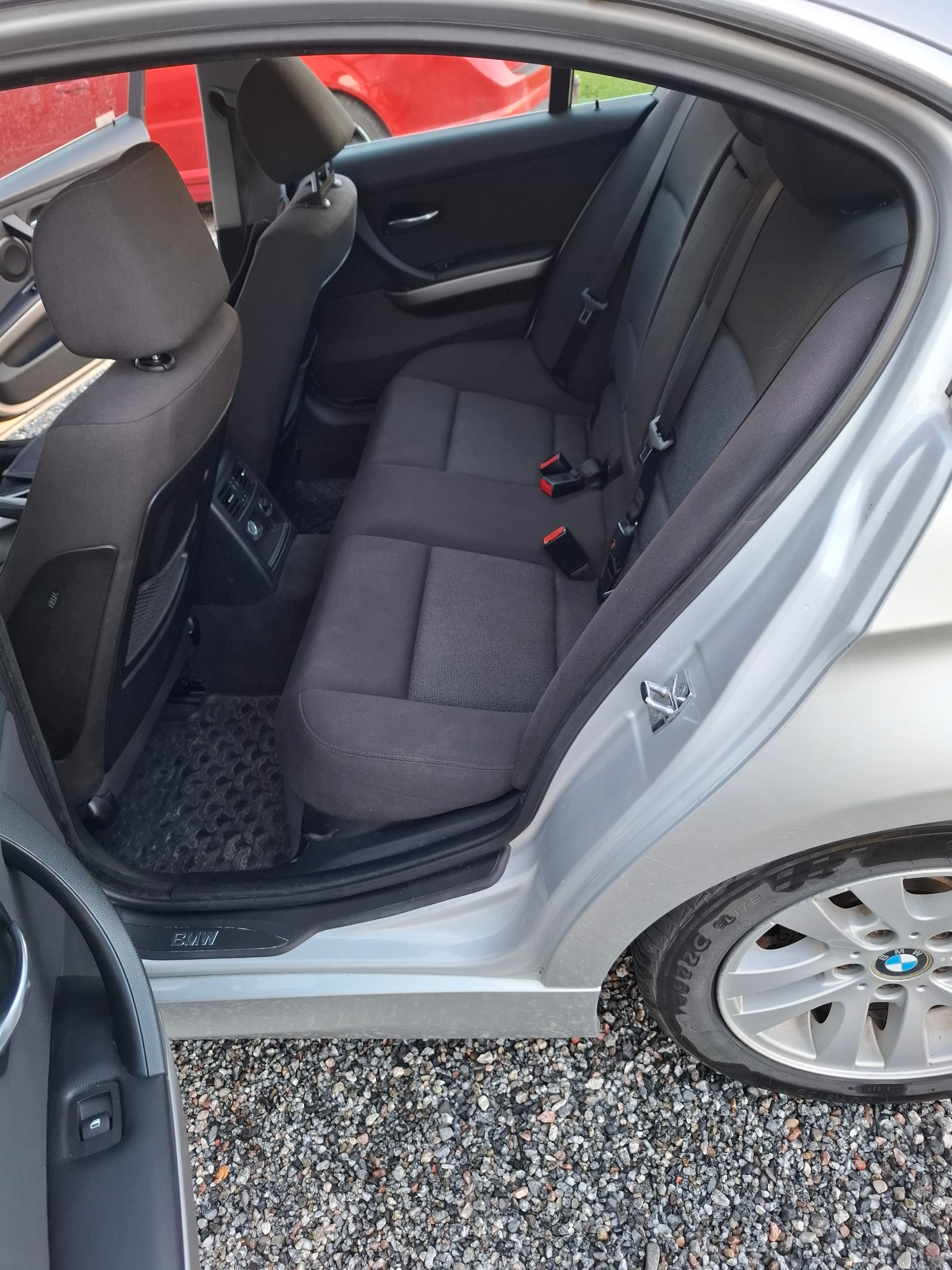 BMW 325 Xi Sedan Manuell 2006, kuva 7/8