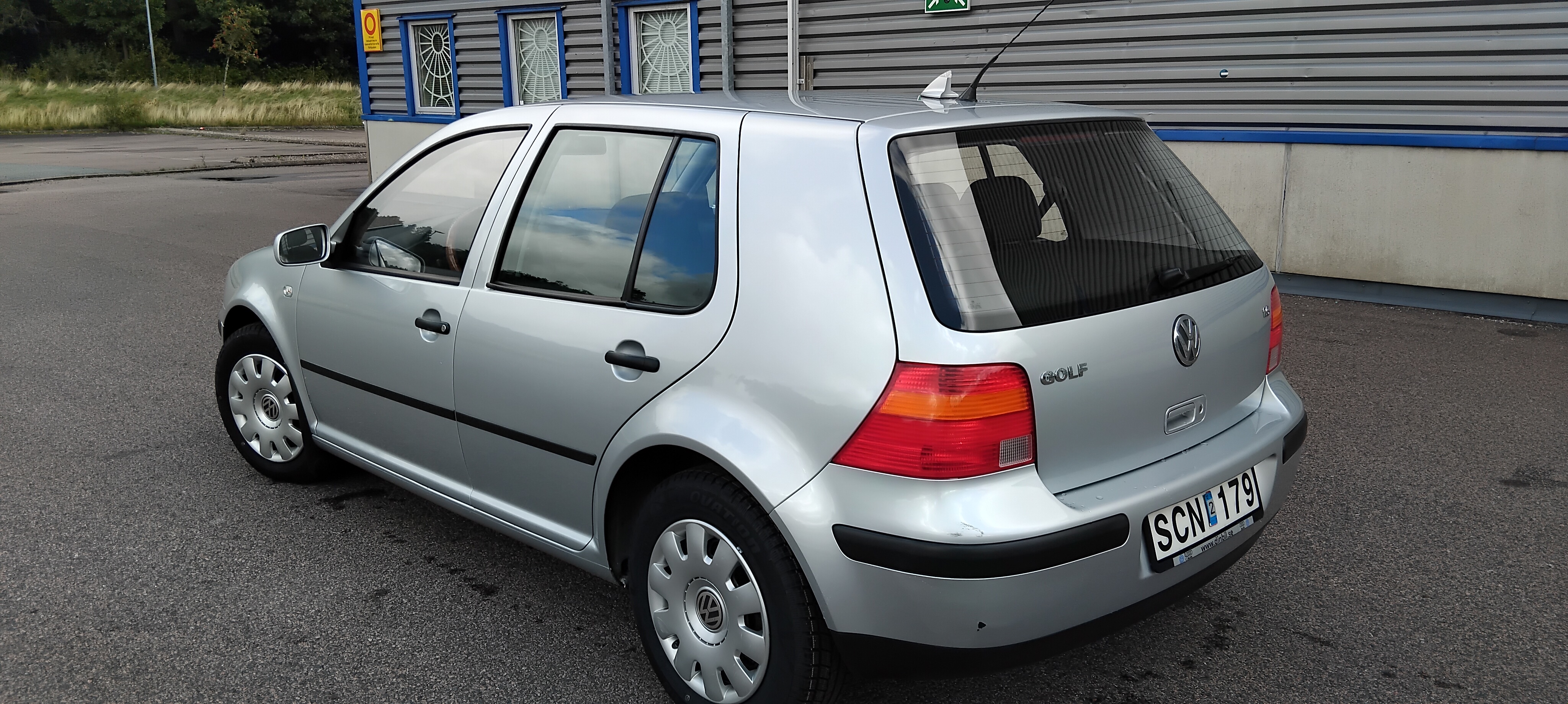 Volkswagen Golf IV 5-dörrar 1.6 Manuell 2001, bild 2/8