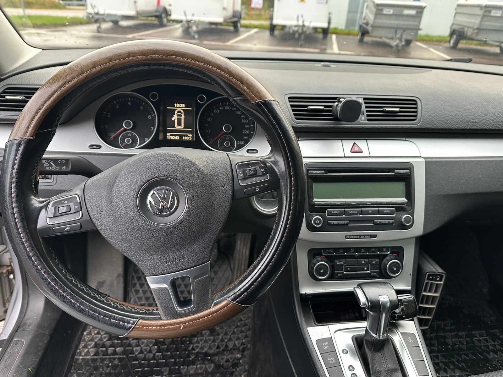 Volkswagen Passat 2010, bild 6/7