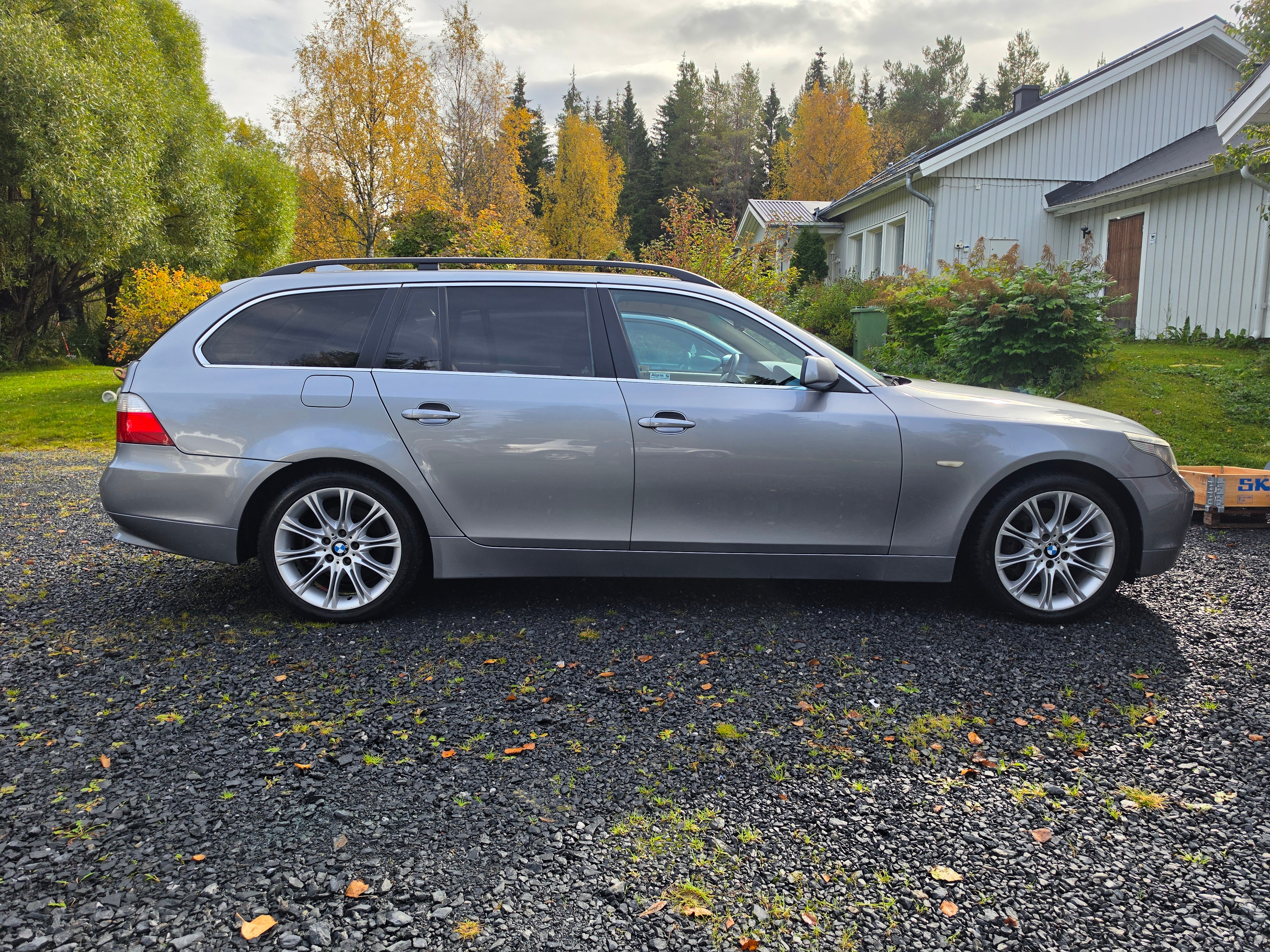 BMW 530