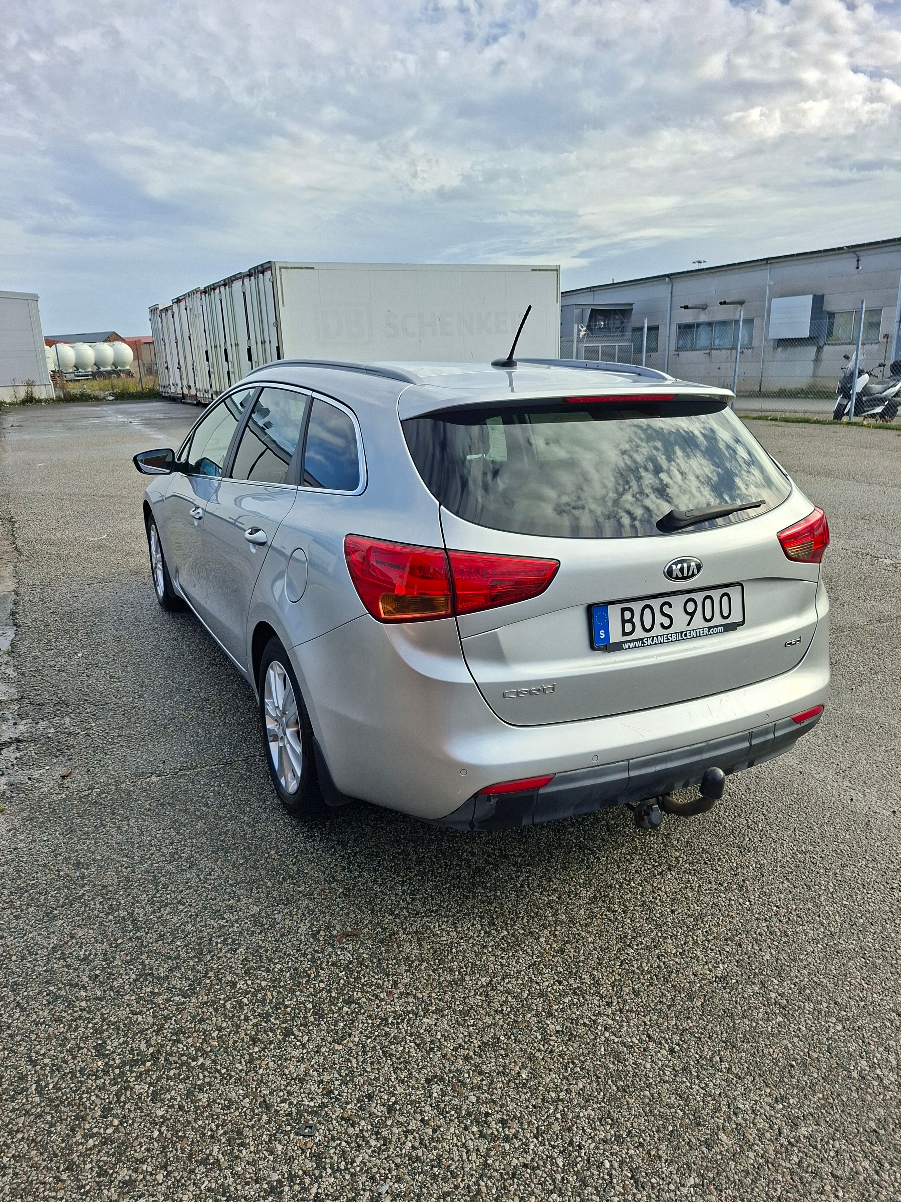 Kia Ceed _sw 1.6 CRDi Manuell 2014, bild 4/10