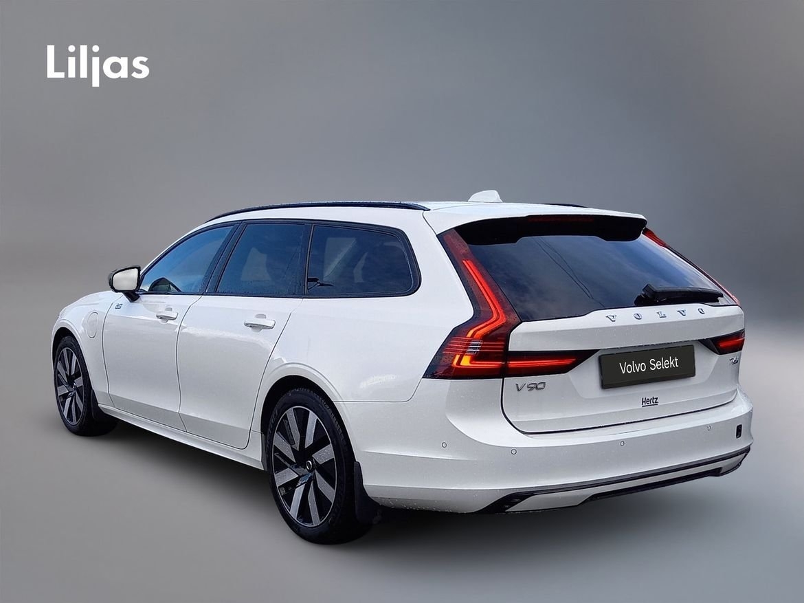 Volvo V90 2025, photo 3/4