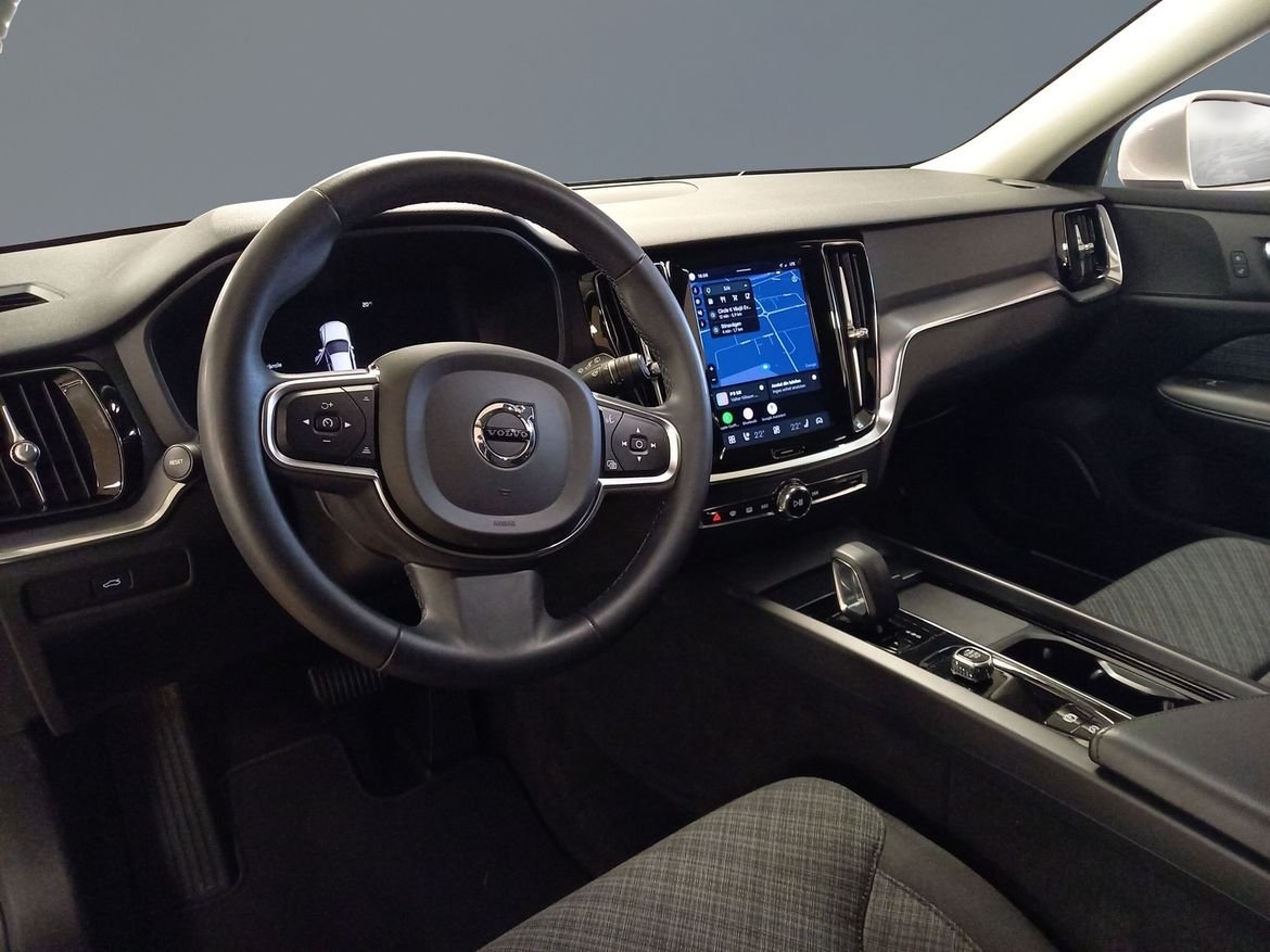 Volvo V60 B4 Diesel Core 2023, photo 5/10