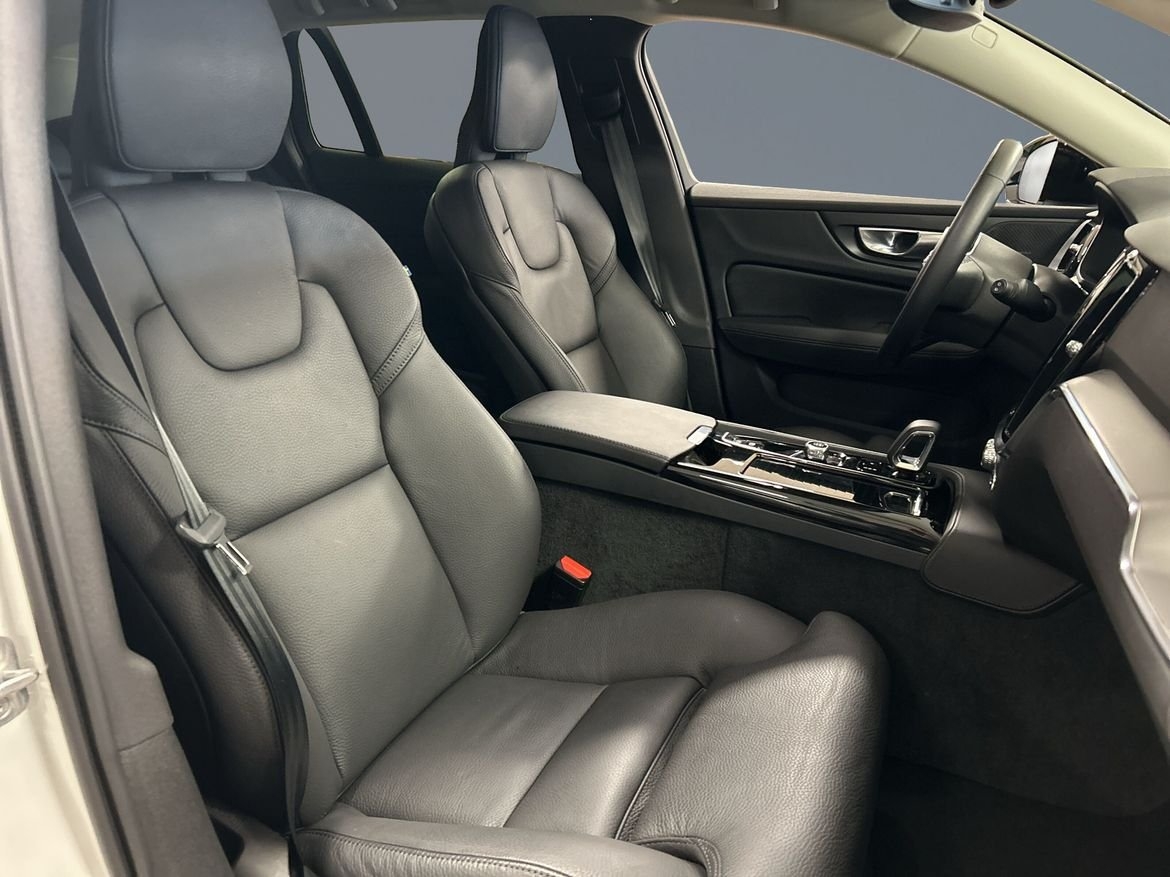 Volvo V60 2026, bild 7/10