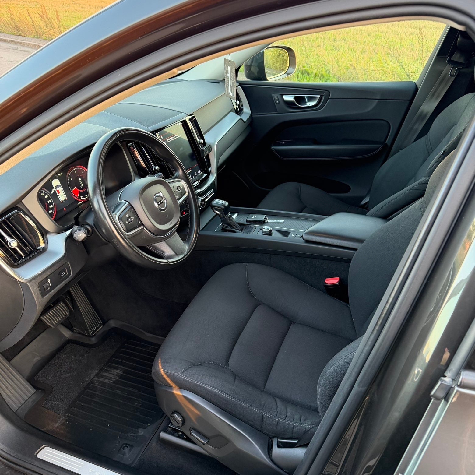 Volvo XC60 D4 AWD Geartronic 2019, bild 4/6